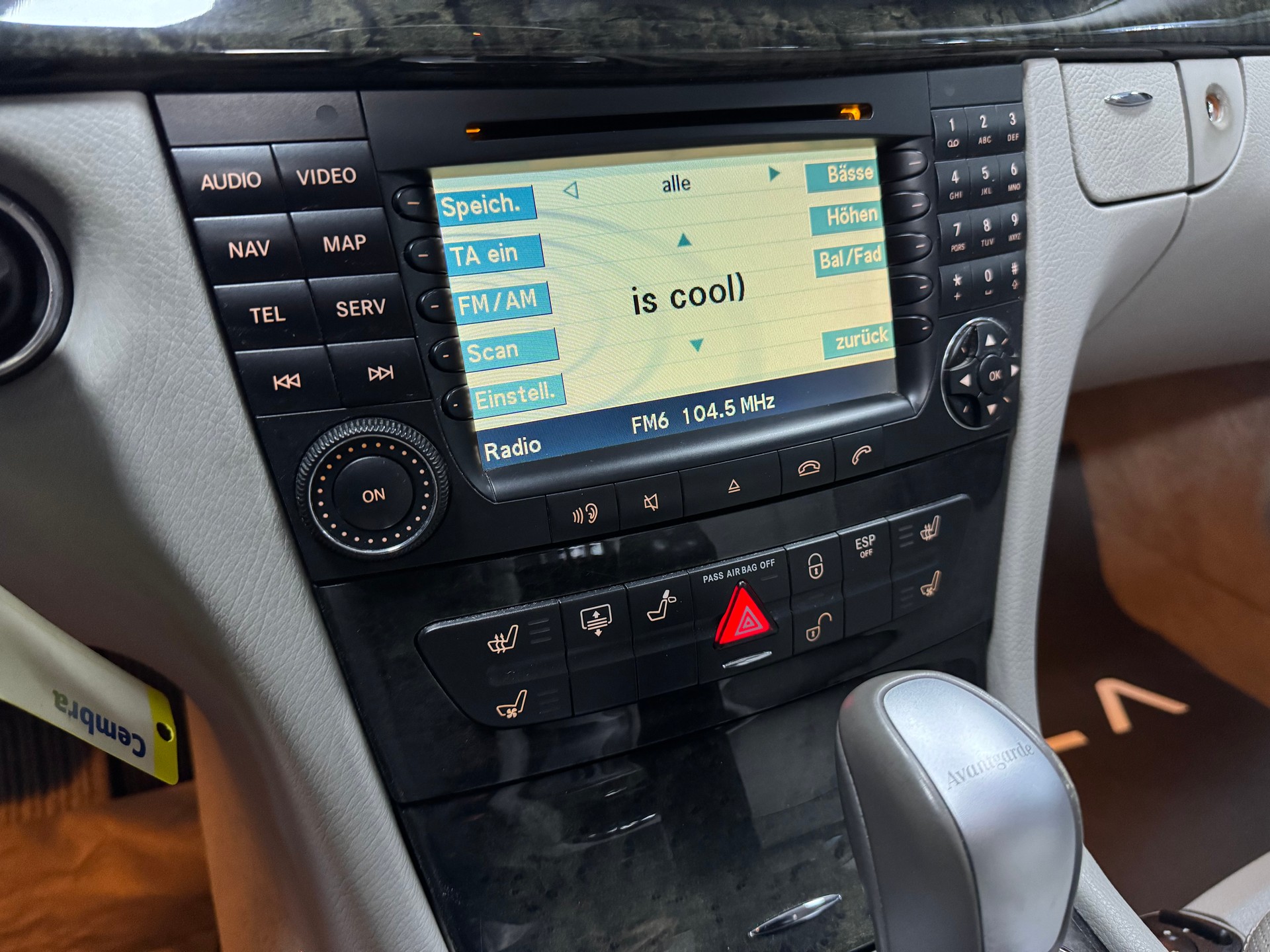 MERCEDES-BENZ E 400 CDI Avantgarde Automatic-image-13