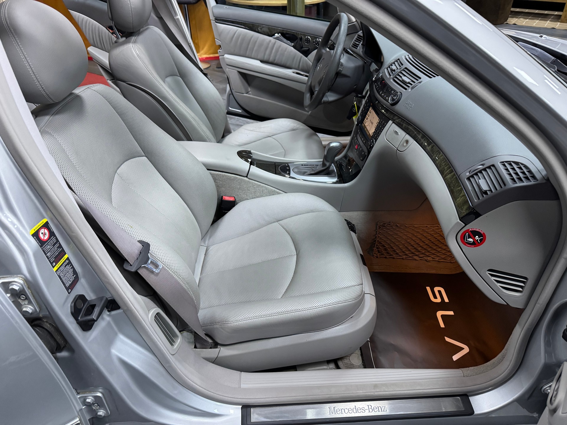 MERCEDES-BENZ E 400 CDI Avantgarde Automatic-image-7