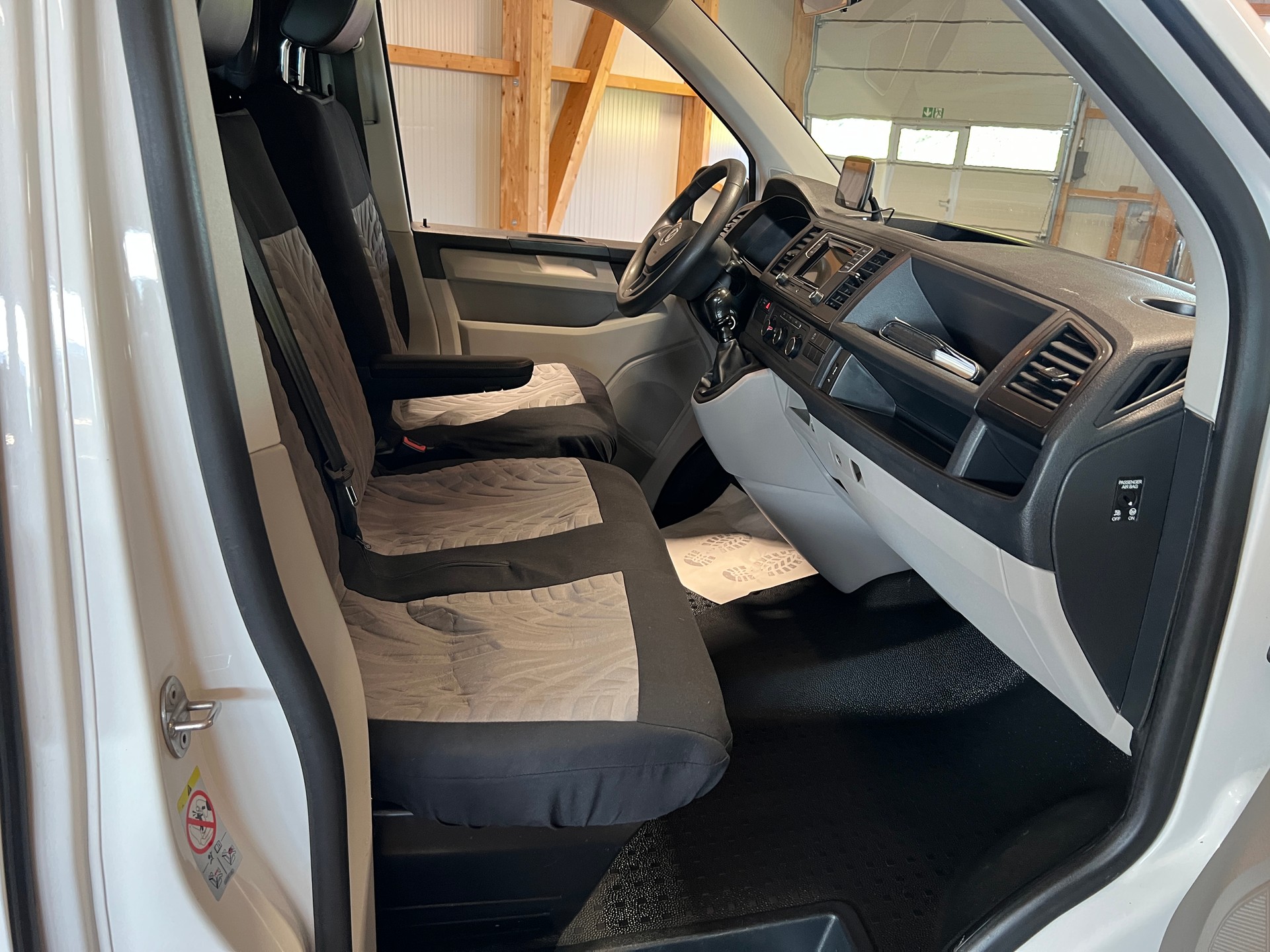 VW T6 2.0 TDI 4Motion-image-10
