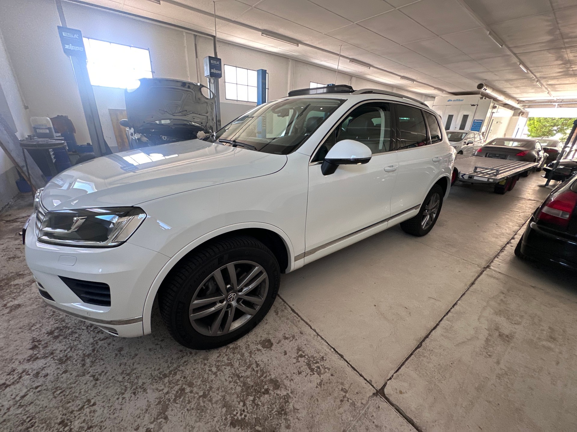 VW Touareg 3.0 TDI BMT Peak Tiptronic-image-14