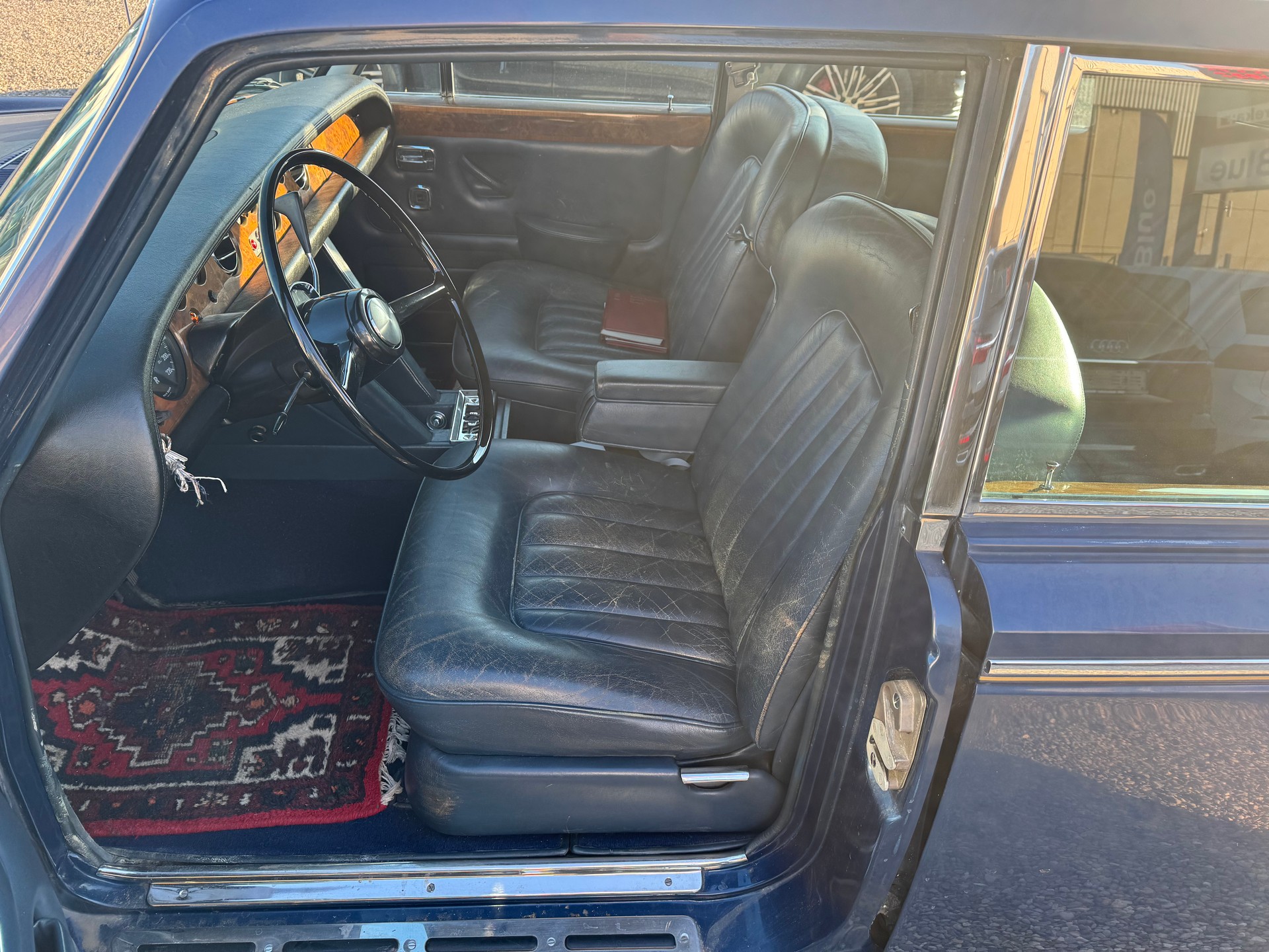 ROLLS-ROYCE Silver Shadow-image-6