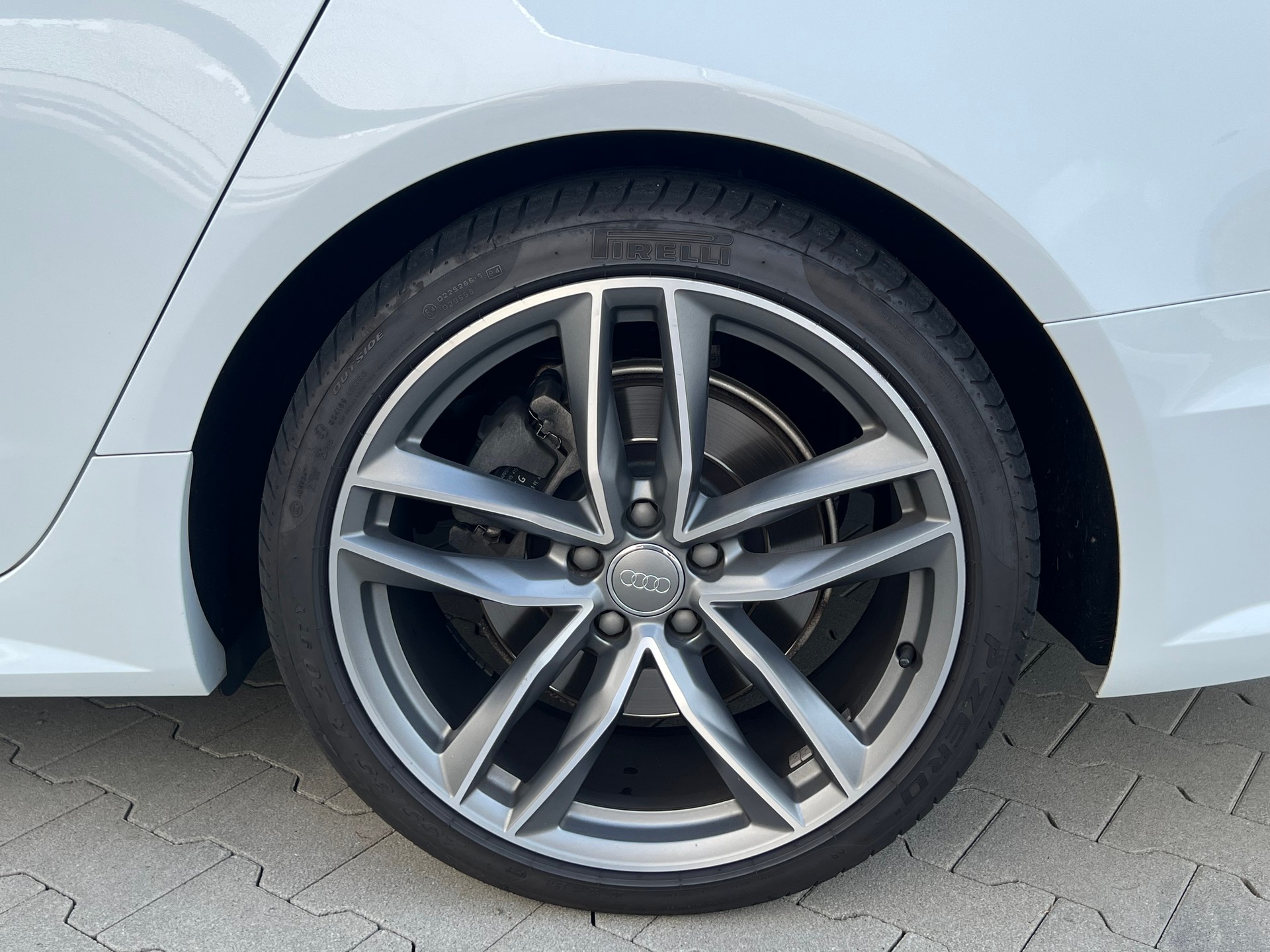 AUDI A6 Avant 3.0 BiTDI V6 quattro tiptronic-image-5