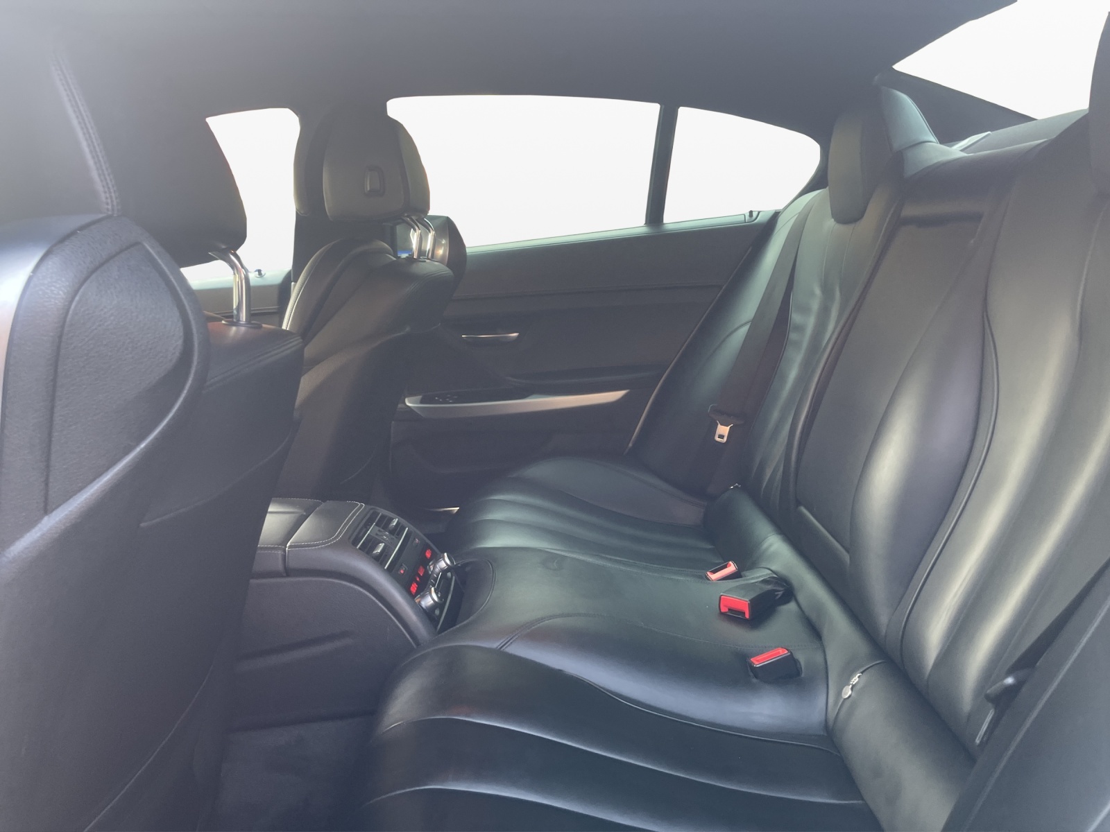 BMW 650i Gran Coupé xDrive-image-17