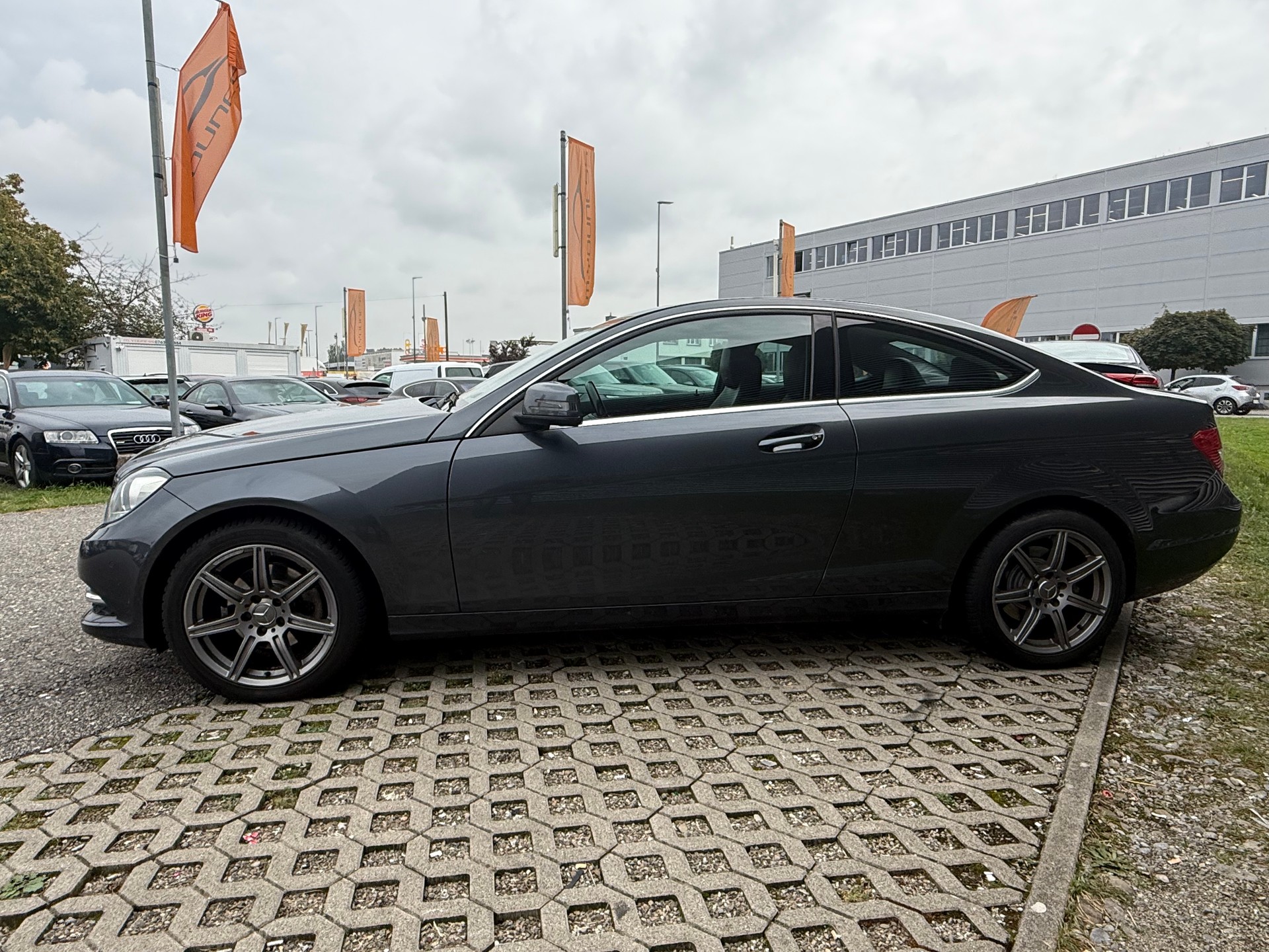 MERCEDES-BENZ C 220 CDI Coupé 7G-Tronic-image-2