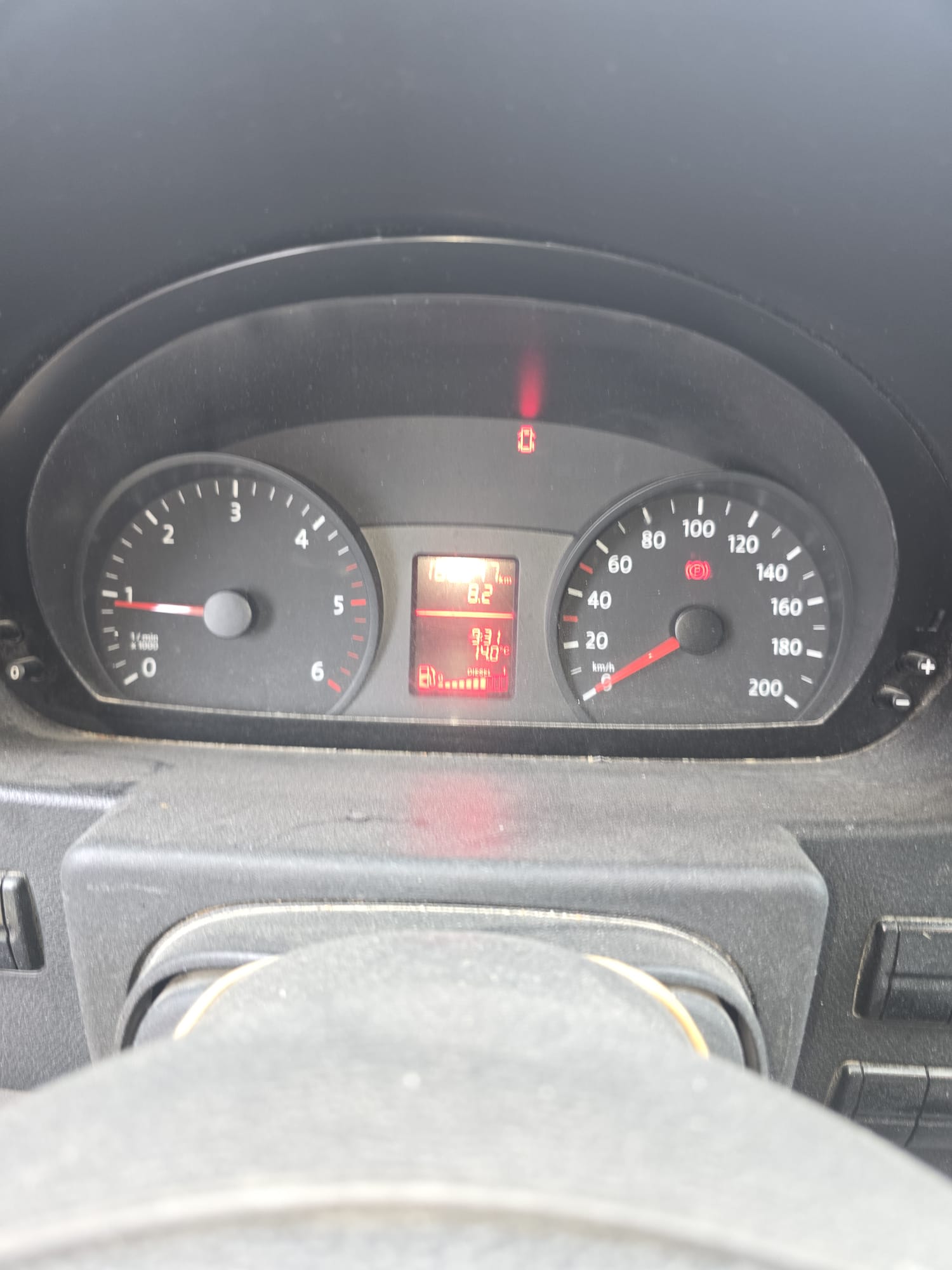 VW Crafter 35 2.0 TDI-image-8
