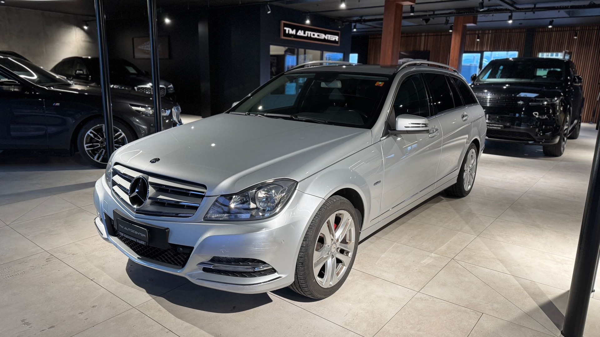 MERCEDES-BENZ C 180 CGI BlueEfficiency Avantgarde Automatic-image-0