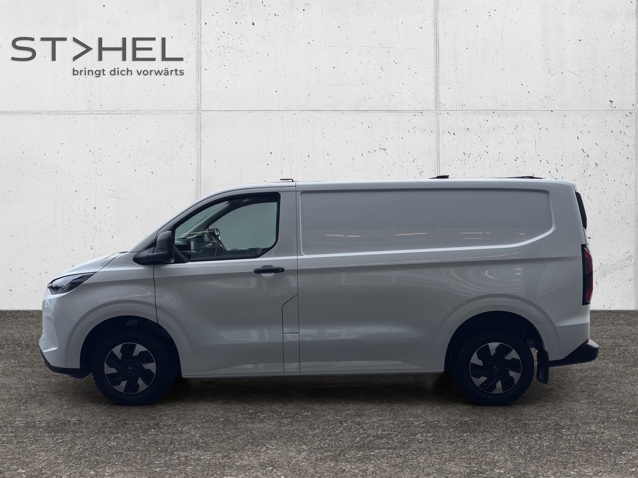 FORD E-Transit C Van 320 L1 74 kWh Trend-image-3