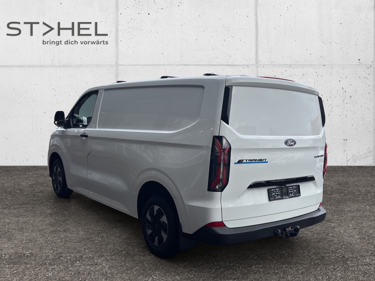 FORD E-Transit C Van 320 L1 74 kWh Trend-image-4