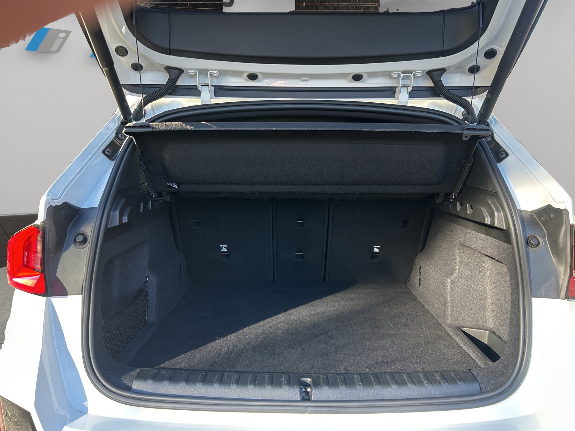 BMW X1 xDrive 20d 48V M Sport-image-17
