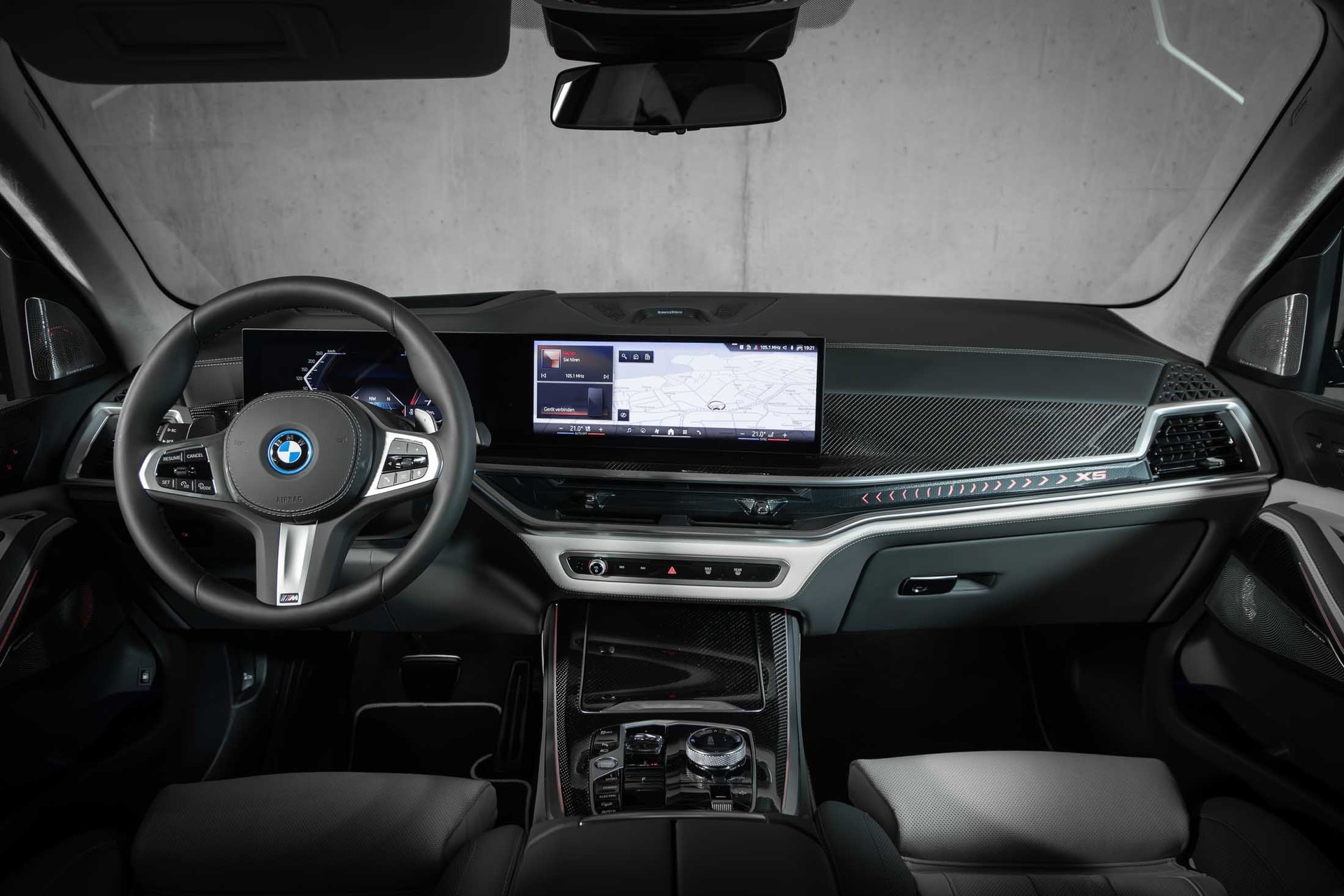 BMW X5 xDrive 50e M Sport Pro Steptronic-image-19