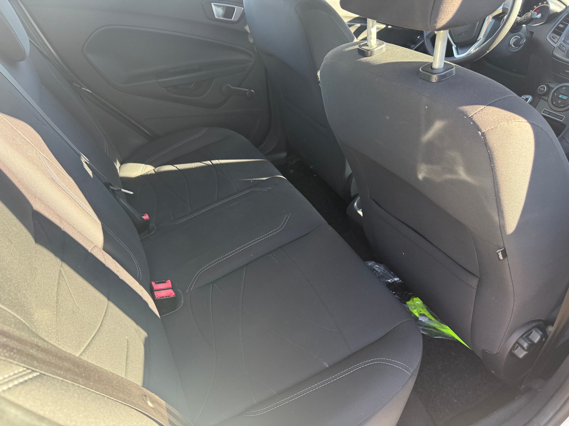 FORD Fiesta 1.0 SCTi Trend-image-9
