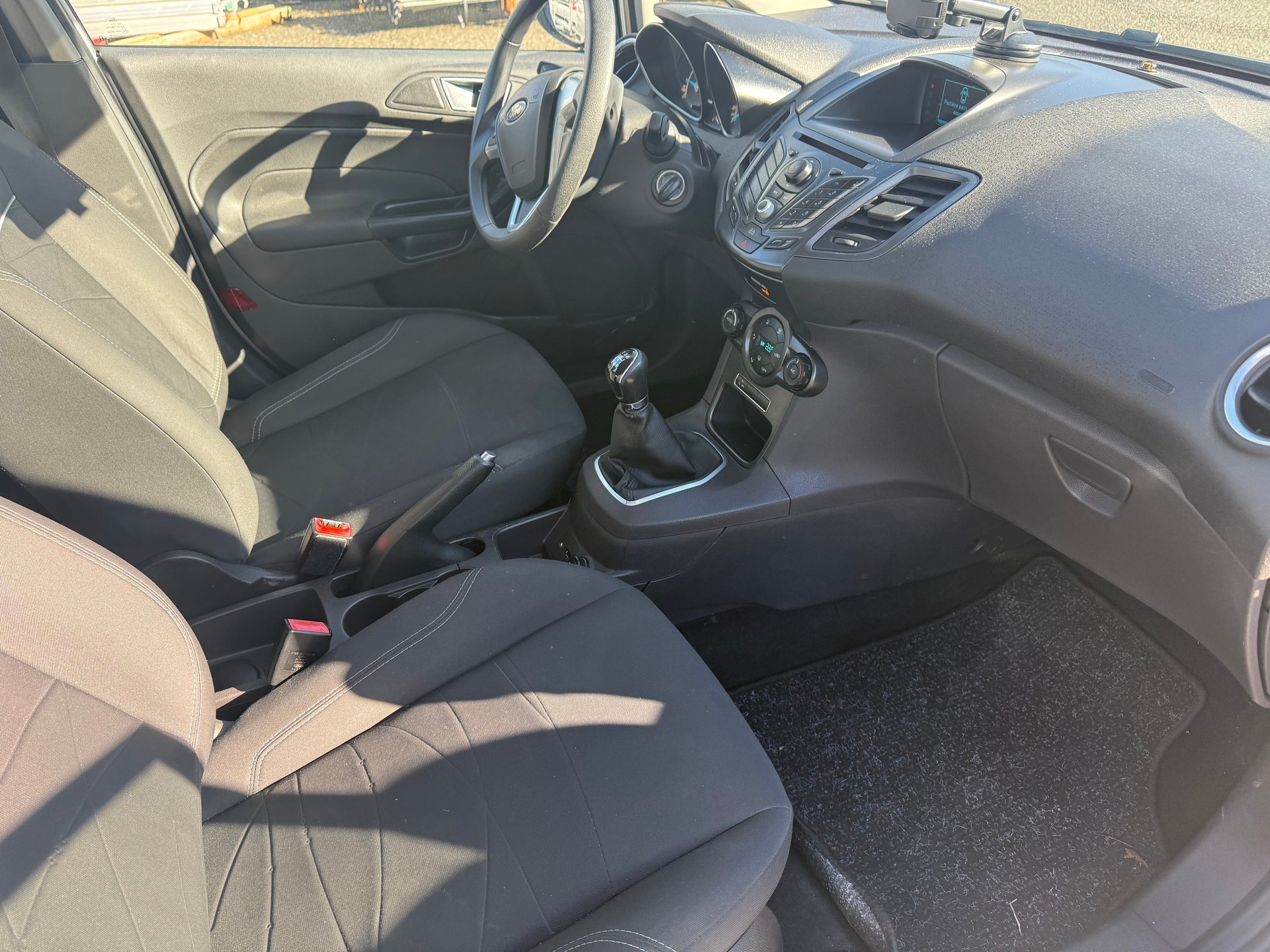 FORD Fiesta 1.0 SCTi Trend-image-10