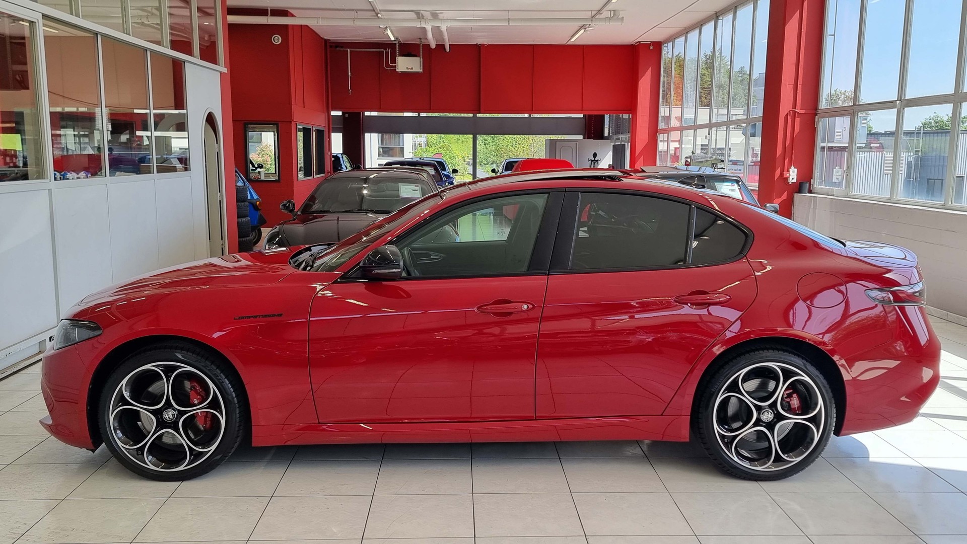 ALFA ROMEO Giulia 2.0 Q4 Competizione Sky-image-2