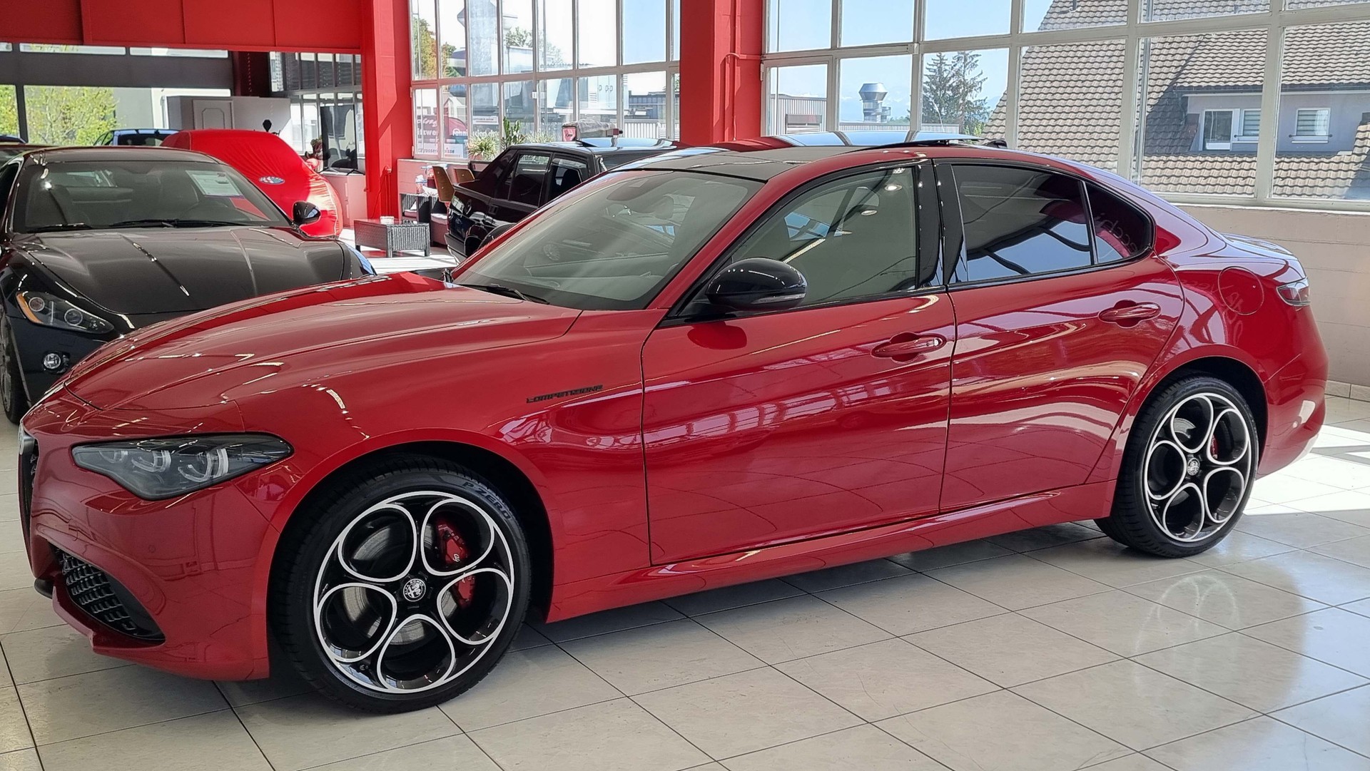 ALFA ROMEO Giulia 2.0 Q4 Competizione Sky-image-1