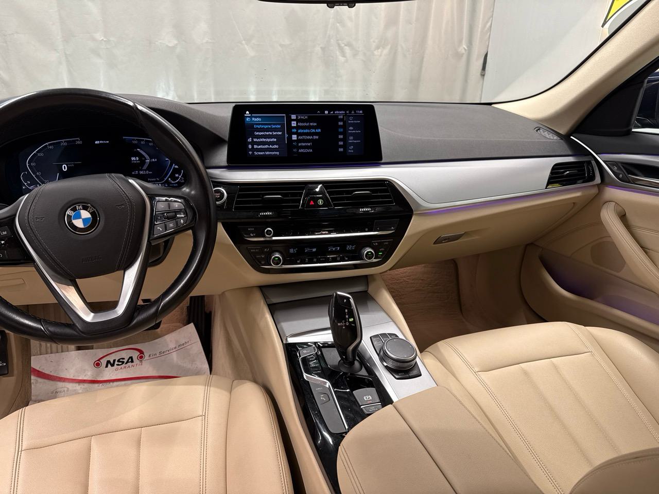 BMW 530e xDrive Steptronic-image-5