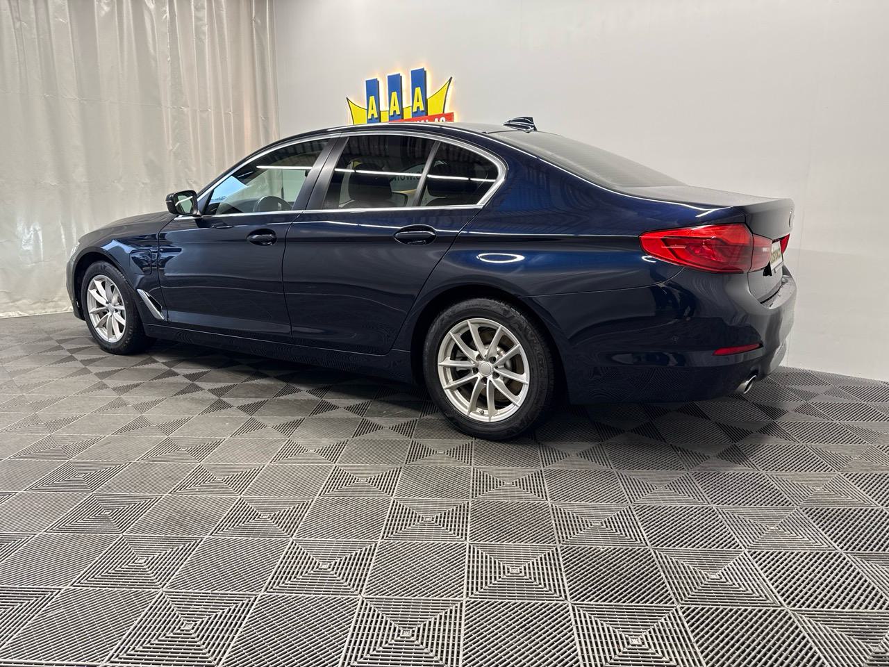 BMW 530e xDrive Steptronic-image-1