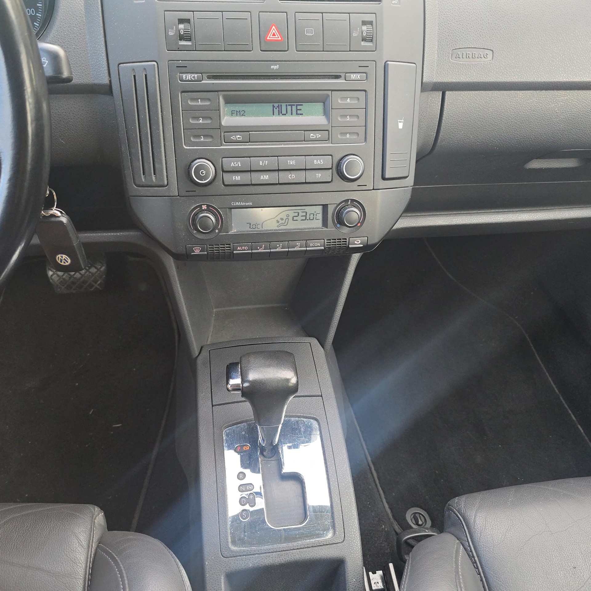 VW POLO-image-9