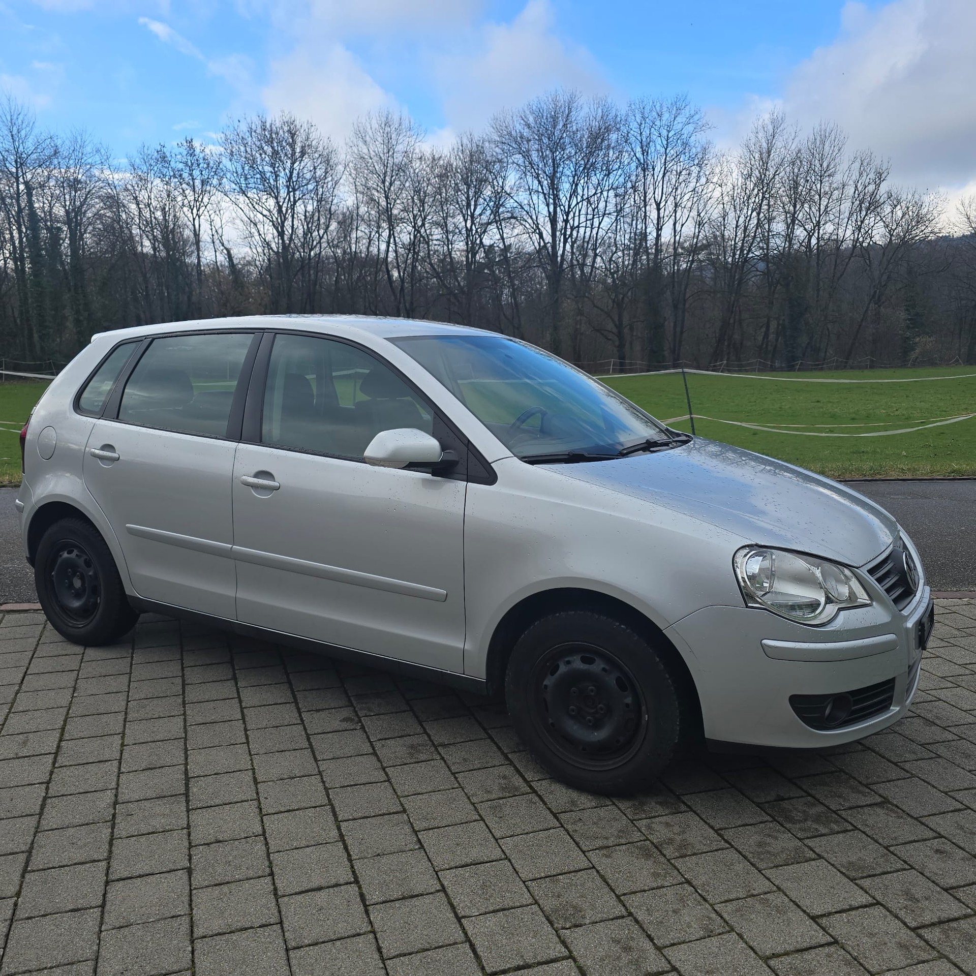 VW POLO-image-1