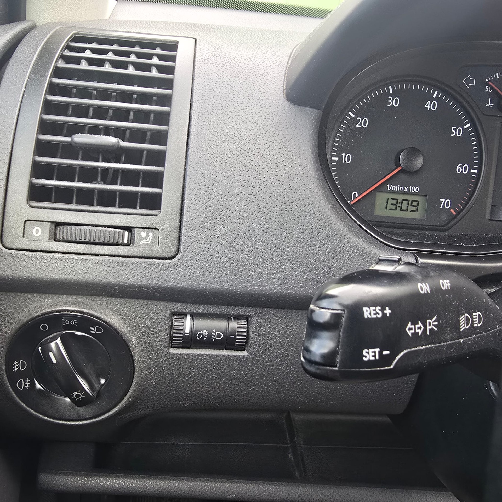 VW POLO-image-14