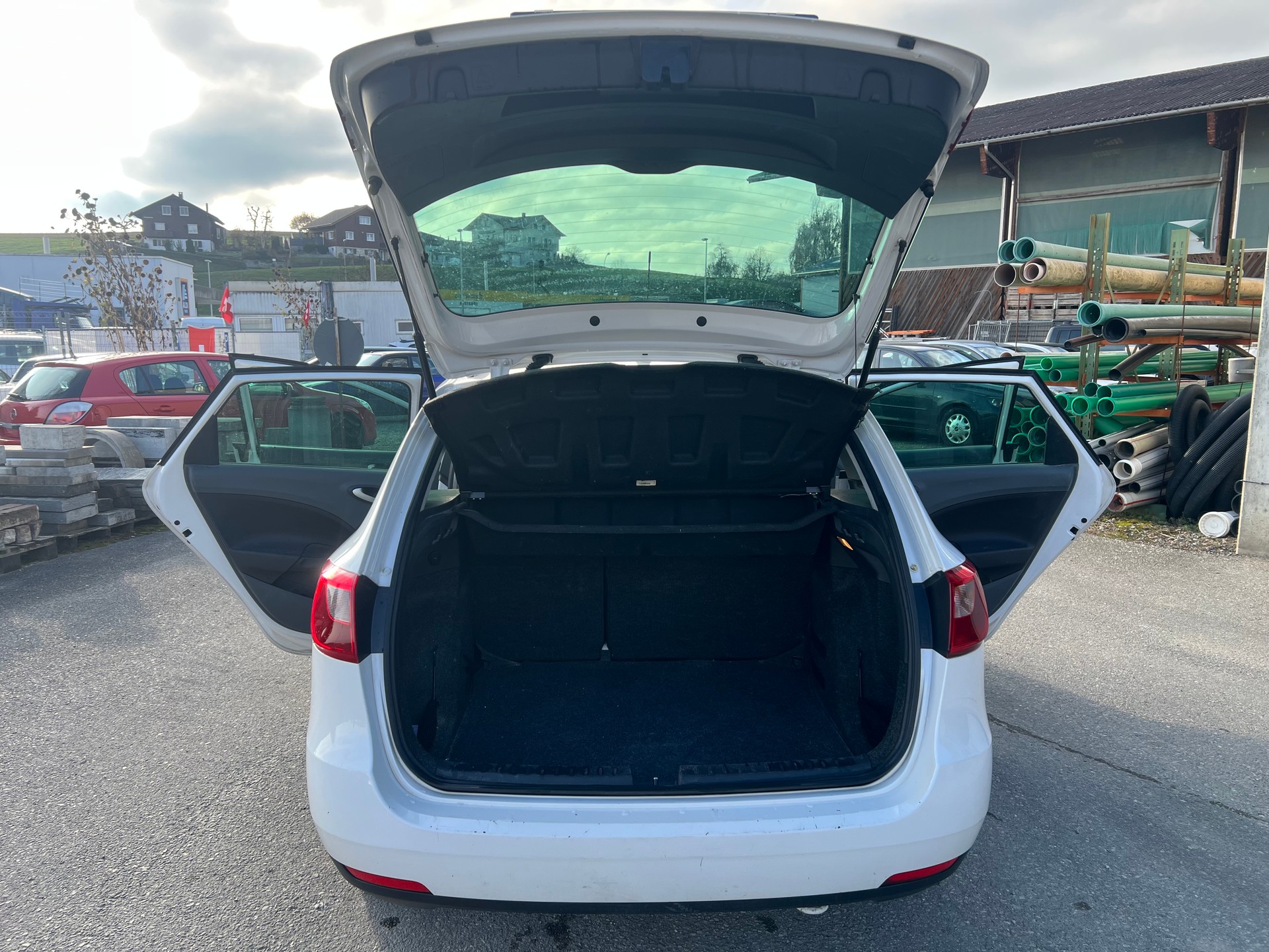 SEAT Ibiza ST 1.4 Style-image-7