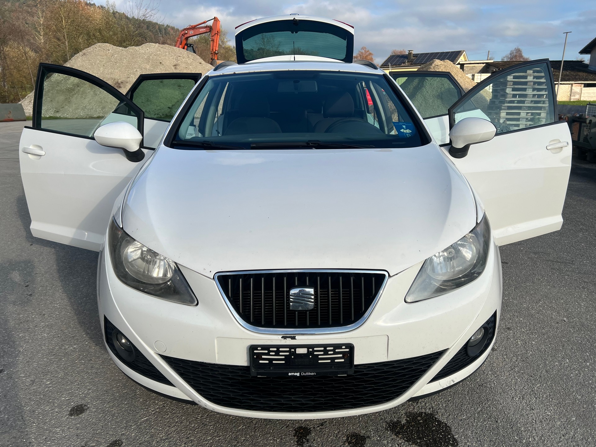 SEAT Ibiza ST 1.4 Style-image-6