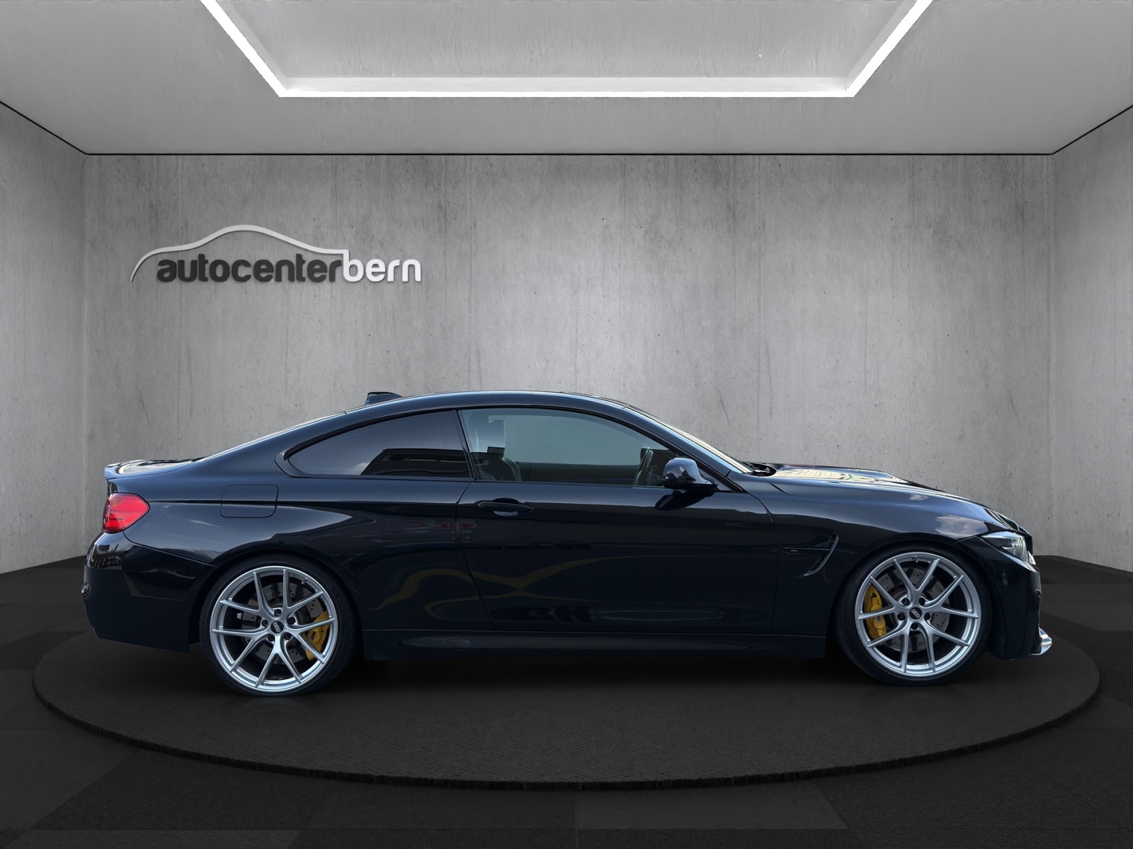 BMW M4 Coupé DKG-image-7