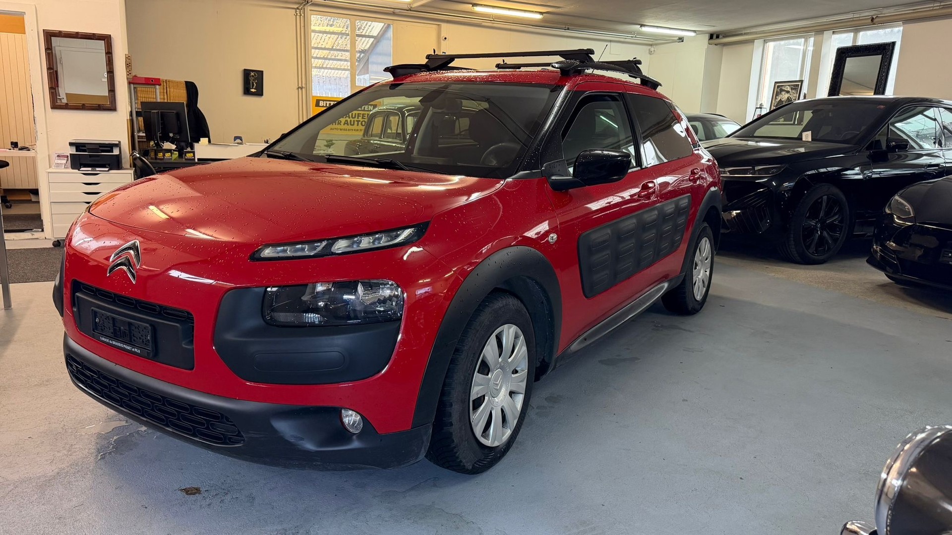 CITROEN C4 Cactus 1.6 BlueHDi Shine-image-0