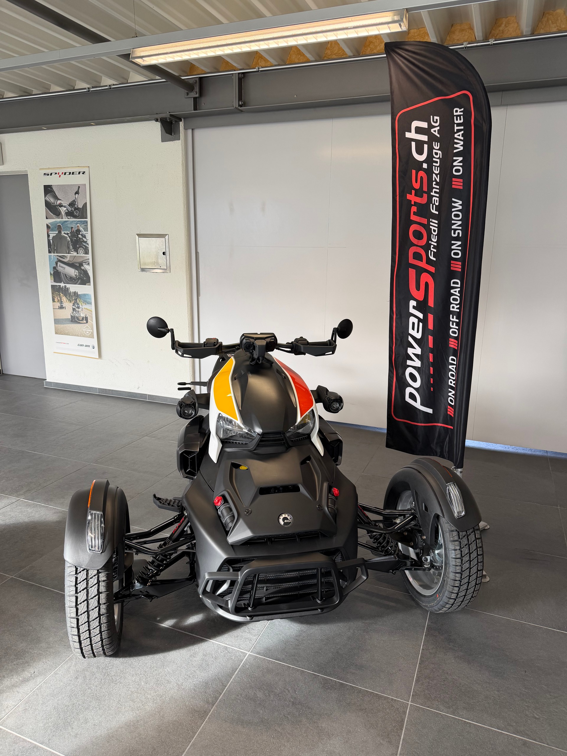CAN-AM Ryker Ace 900 Rally-showroom-element-1