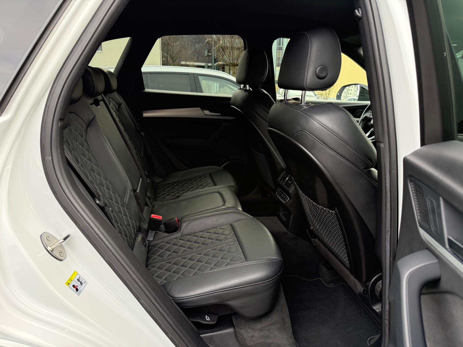 AUDI Q5 2.0 40 TDI S Line quattro S-Tronic *LEDER FEINNAPPA*-image-16