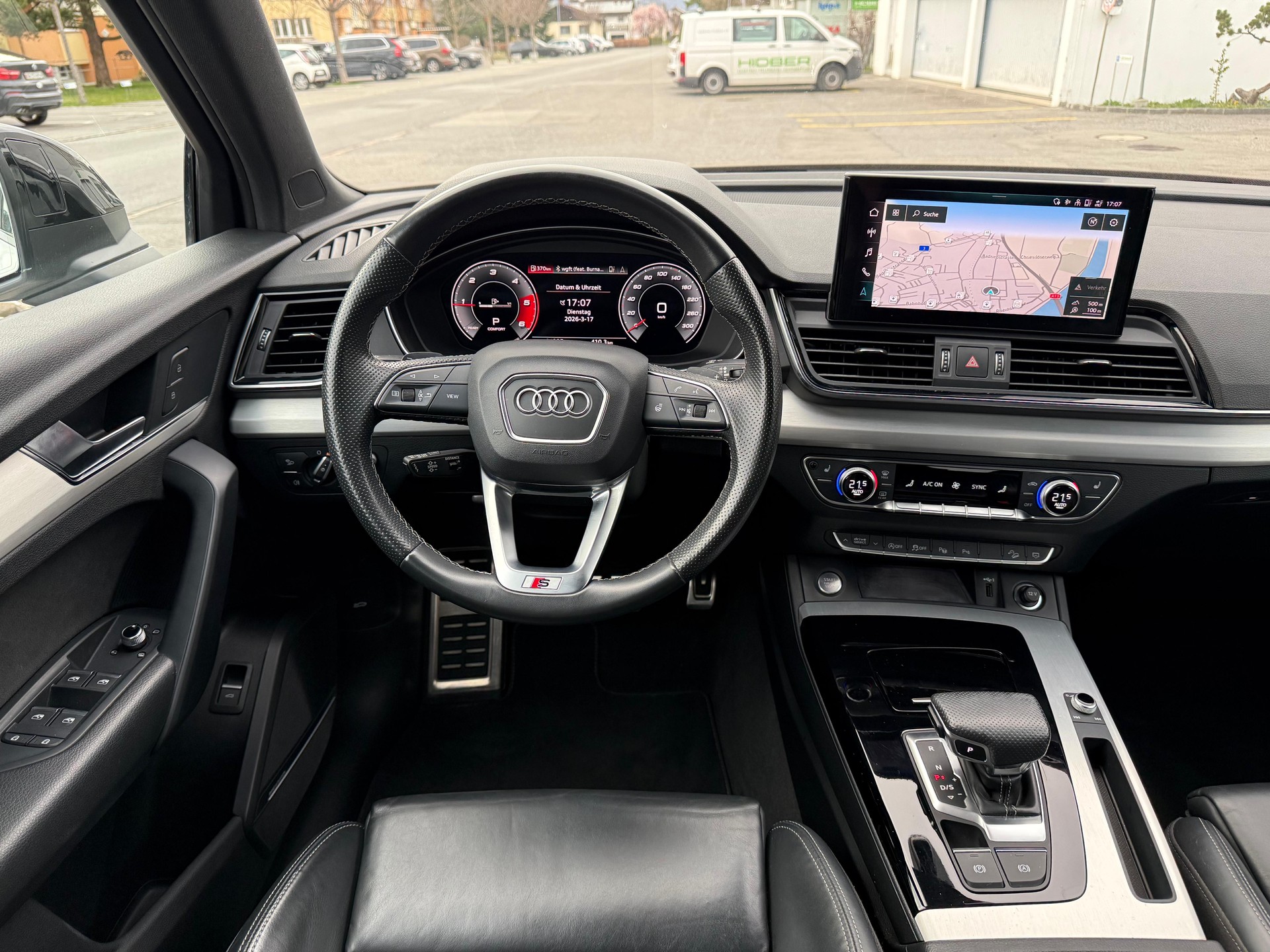 AUDI Q5 2.0 40 TDI S Line quattro S-Tronic *LEDER FEINNAPPA*-image-19