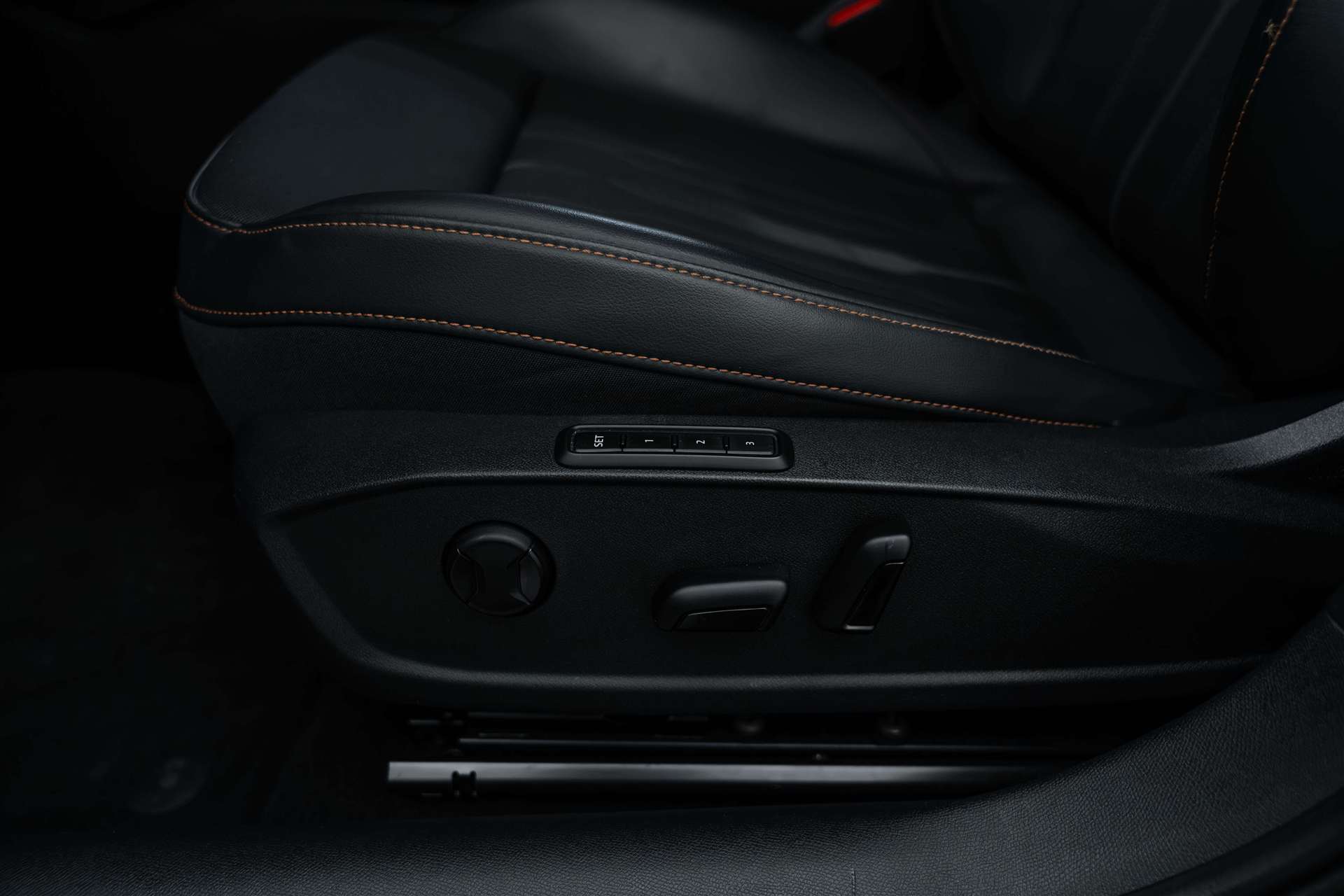 CUPRA Formentor 2.0TSI VZ 4Drive DSG 310PS-image-17