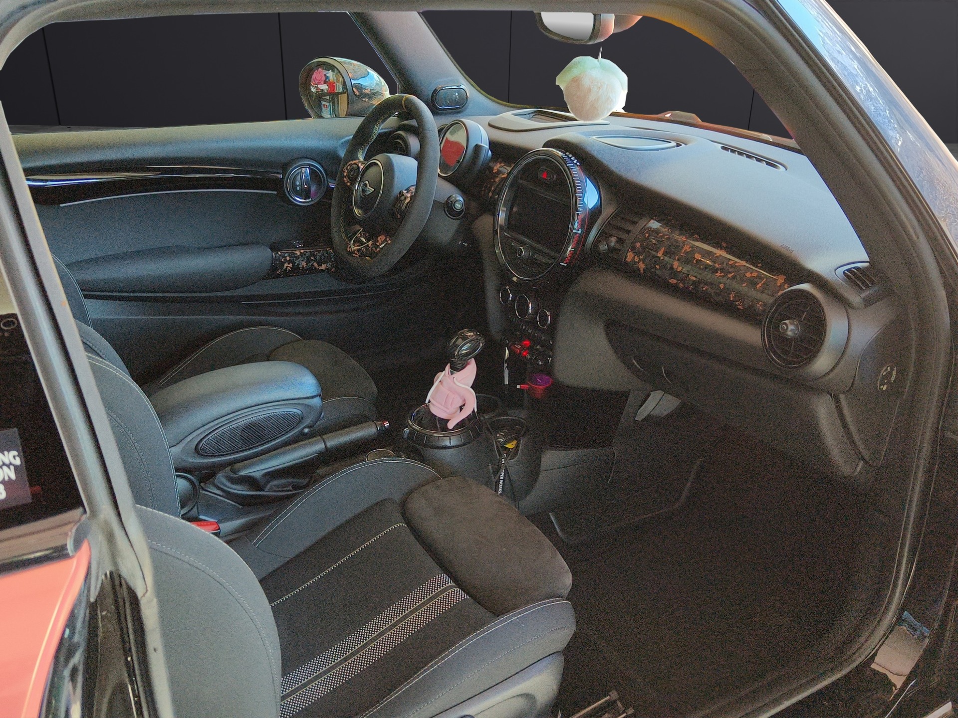 MINI Cooper John Cooper Works Steptronic-image-11