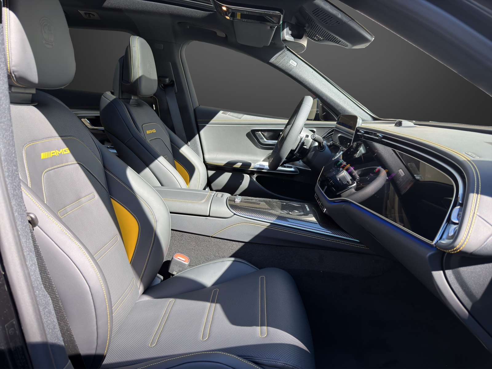 MERCEDES-BENZ E 53 Hybrid T 4Matic+ 9G-Tronic-image-12
