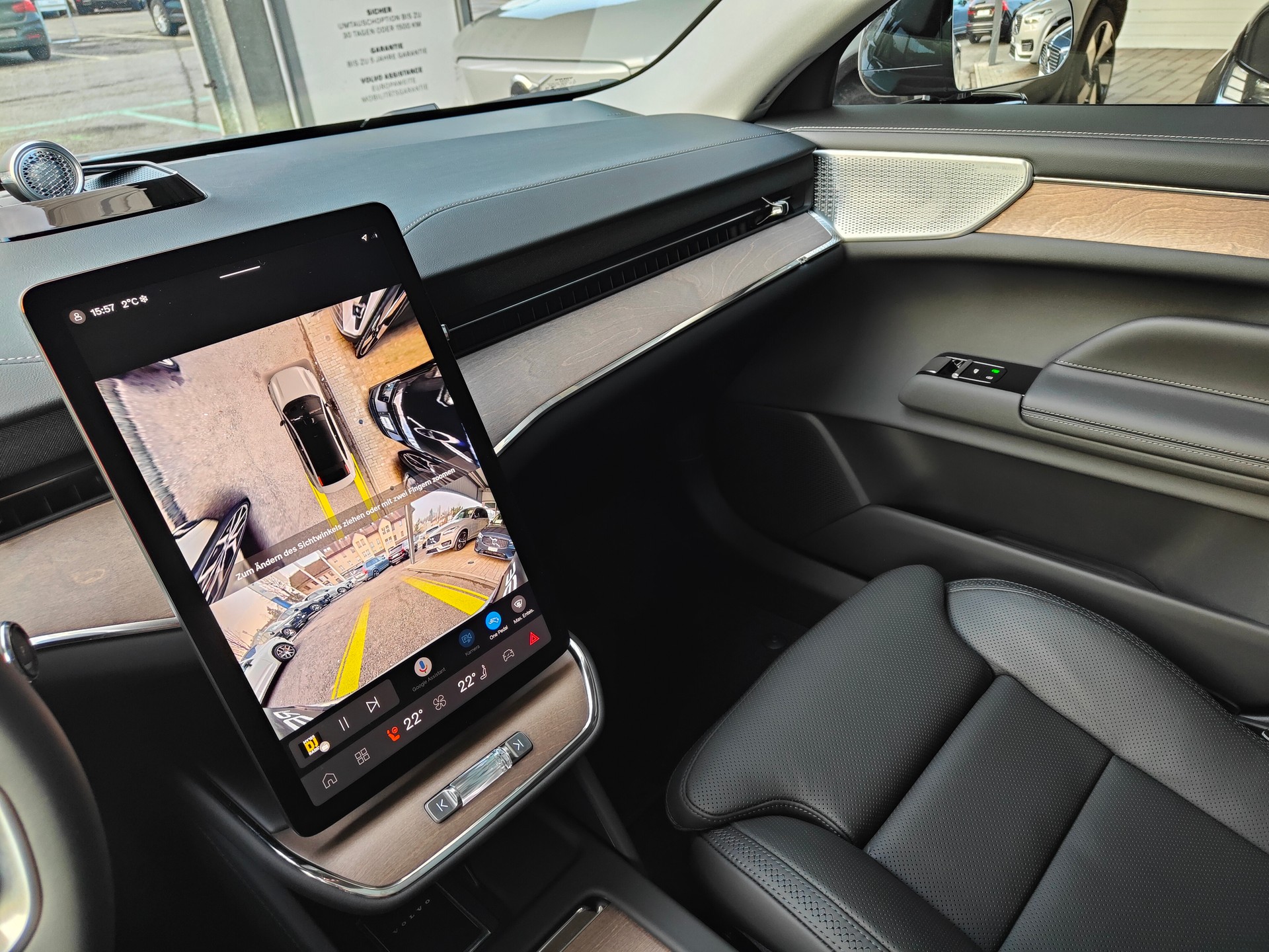 VOLVO ES90 Ultra-image-12