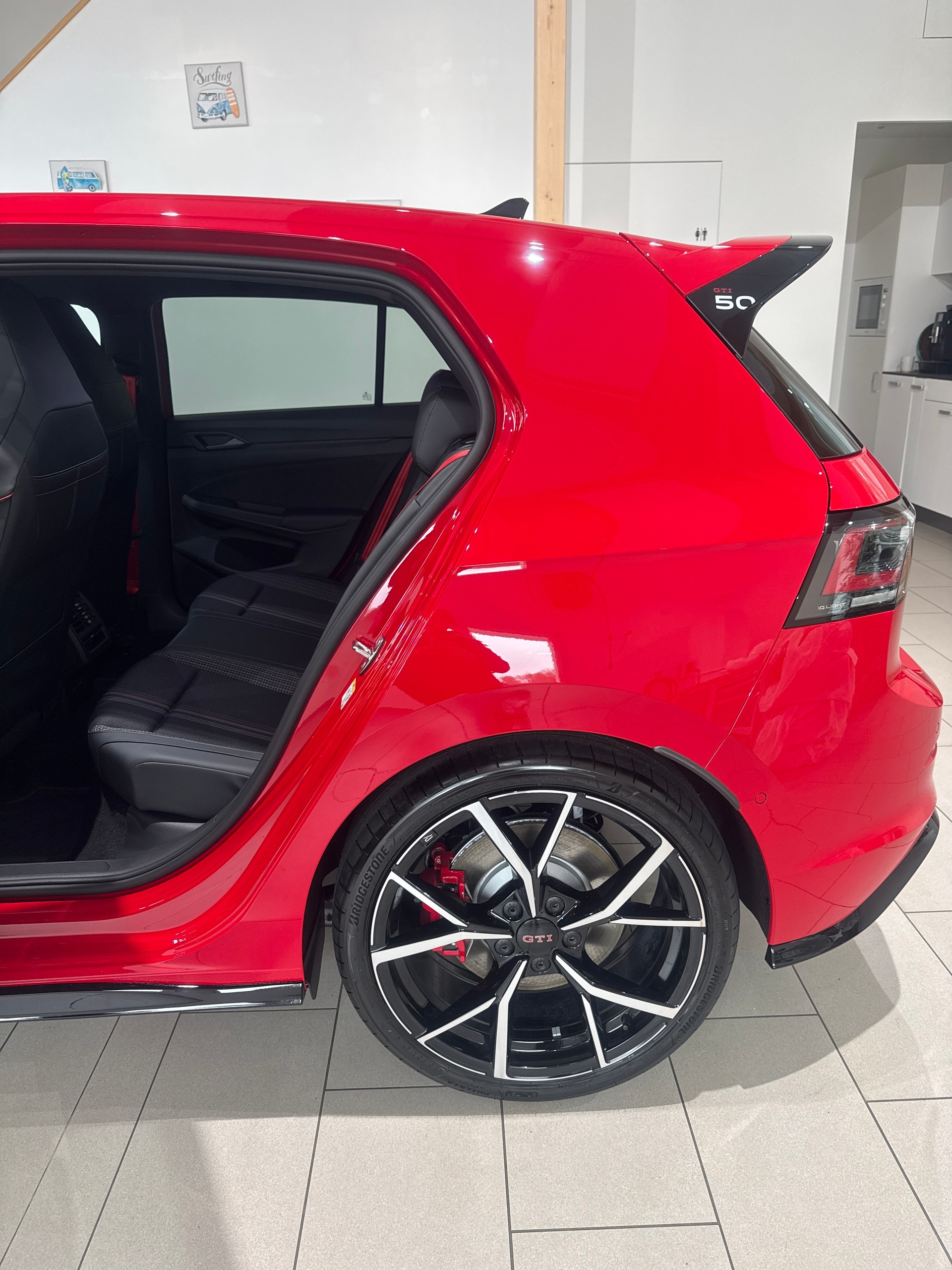 VW Golf VIII 2.0 TSI GTI Edition 50 DSG-image-5