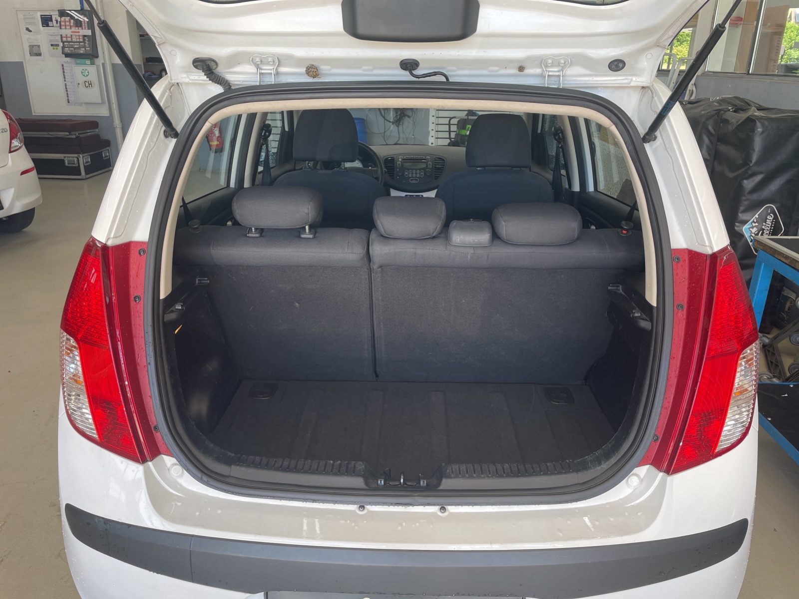 HYUNDAI i10 1.2 Style-image-9