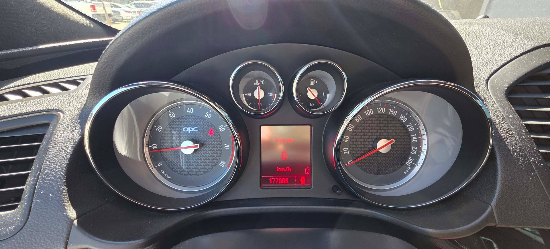 OPEL Insignia 2.8 Turbo OPC 4WD-image-7