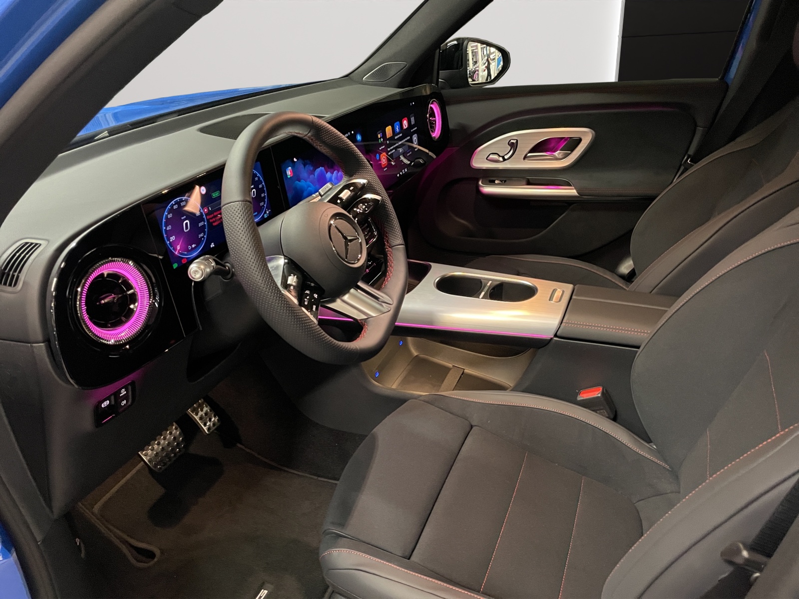 Image MERCEDES-BENZ GLB-350 MERCEDES-BENZ NEW GLB 350 4M with EQ Technology