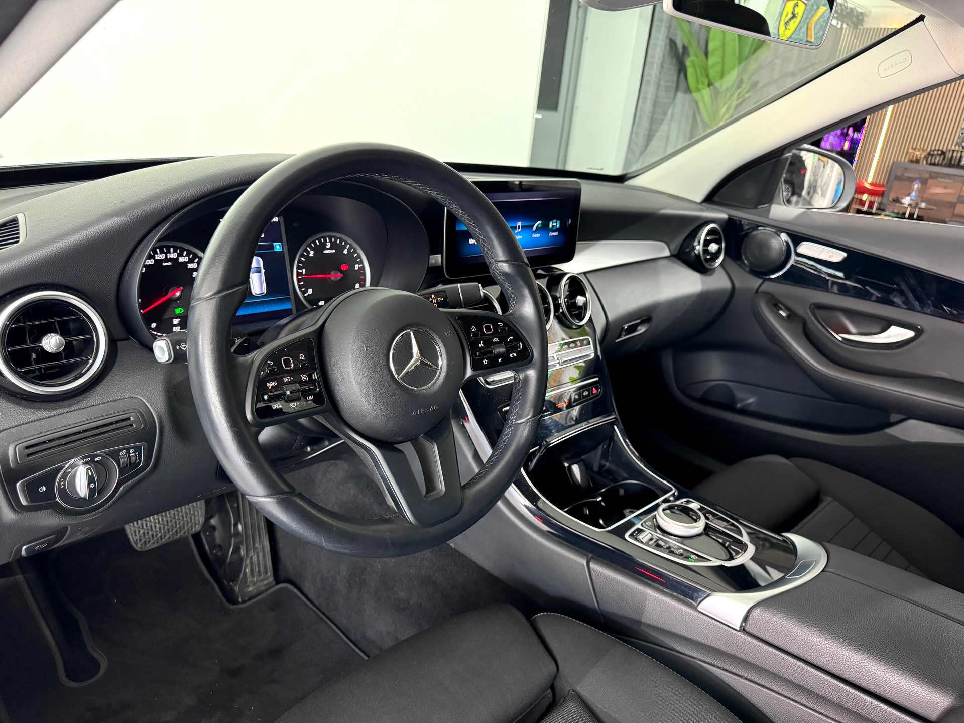 MERCEDES-BENZ C 220 d Swiss Star 4Matic 9G-Tronic-image-8