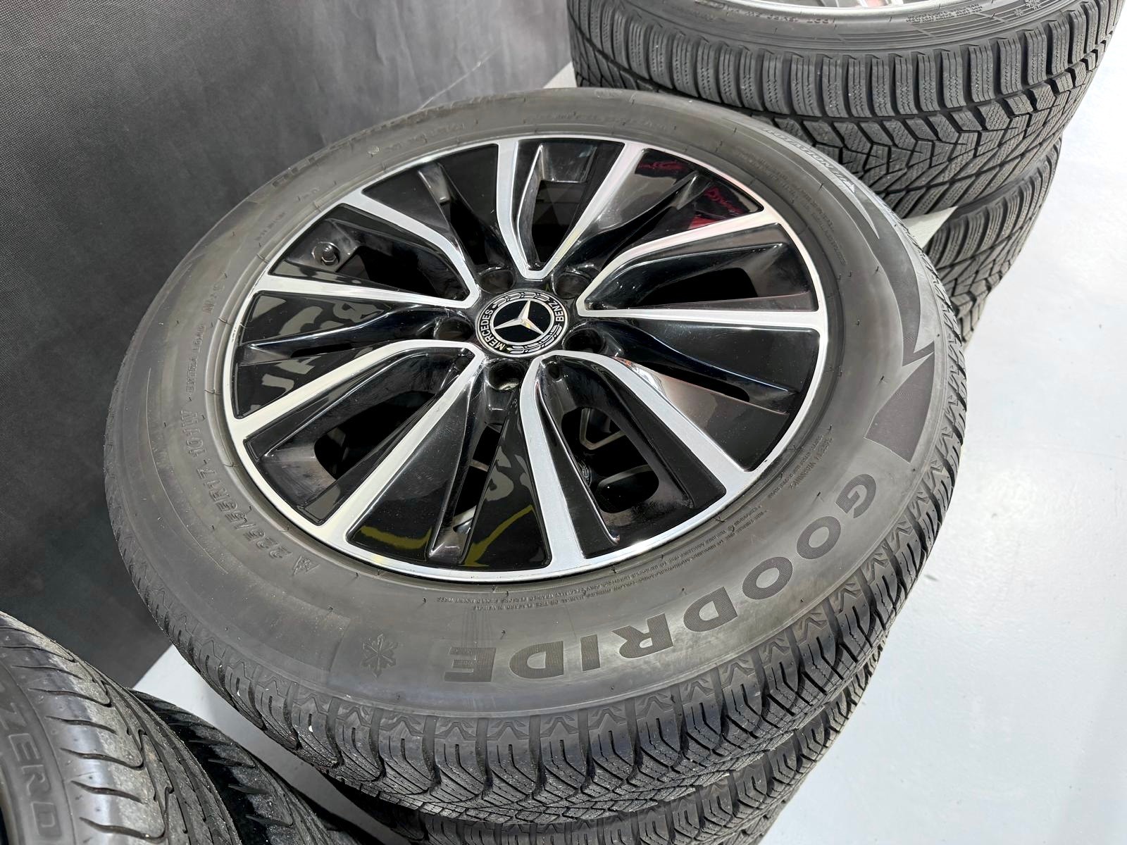 MERCEDES-BENZ C 220 d Swiss Star 4Matic 9G-Tronic-image-14