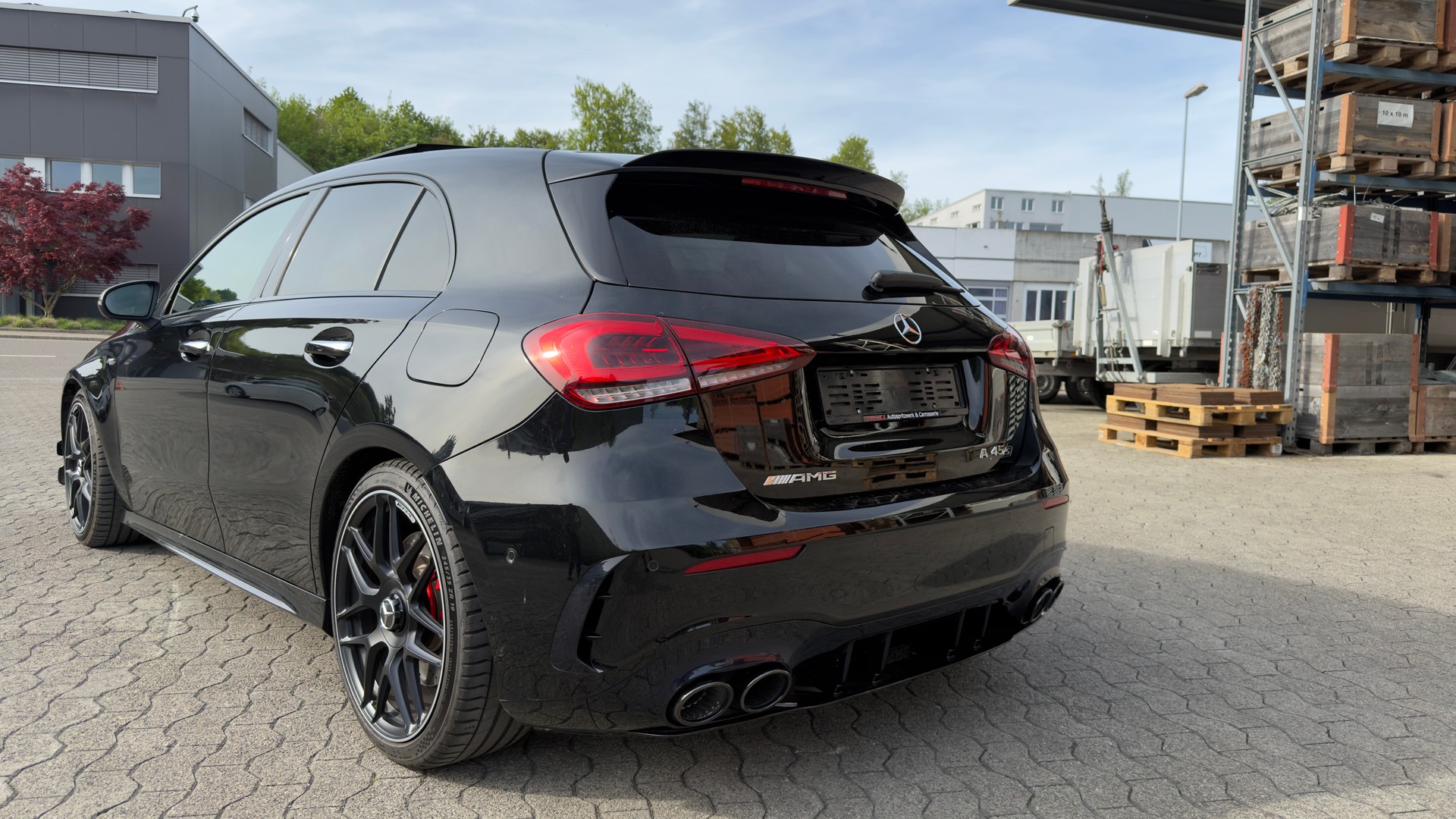 MERCEDES-BENZ A 45 S AMG 4Matic+ Speedshift-image-2