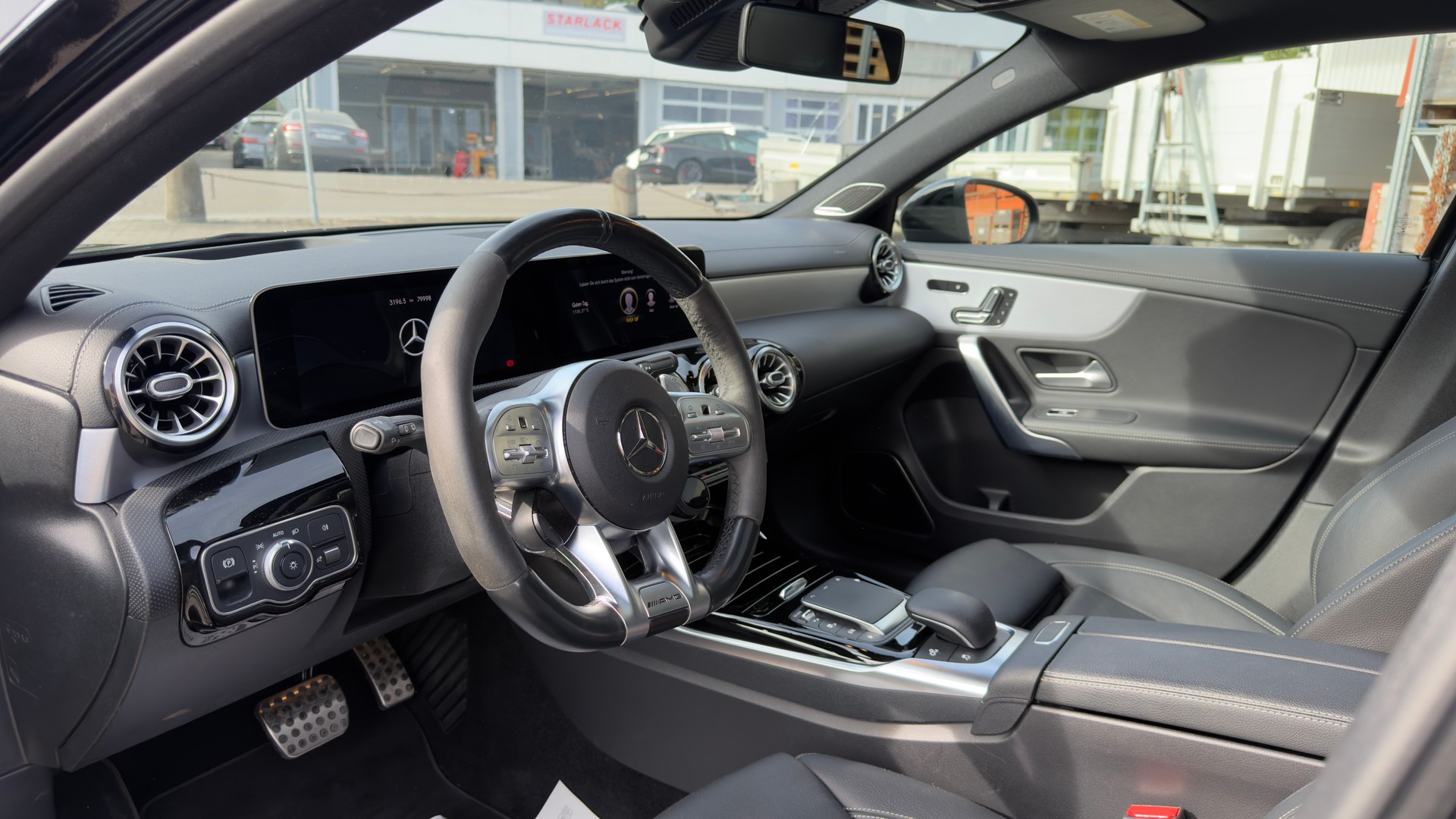 MERCEDES-BENZ A 45 S AMG 4Matic+ Speedshift-image-8