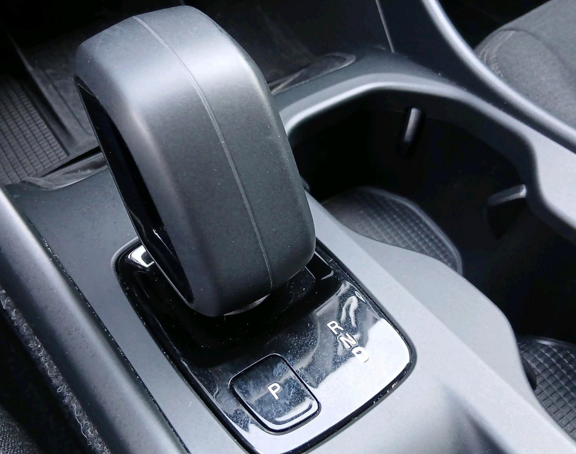 VOLVO XC40 1.5 T3 Momentum Light-image-17