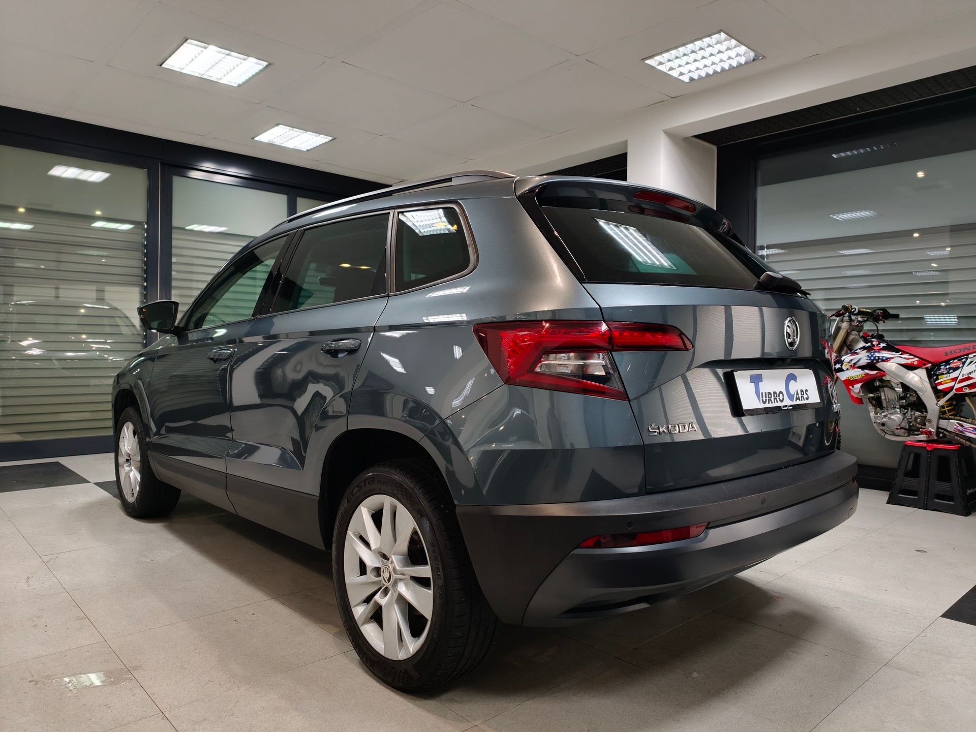 SKODA Karoq 1.0 TSI Ambition-image-4