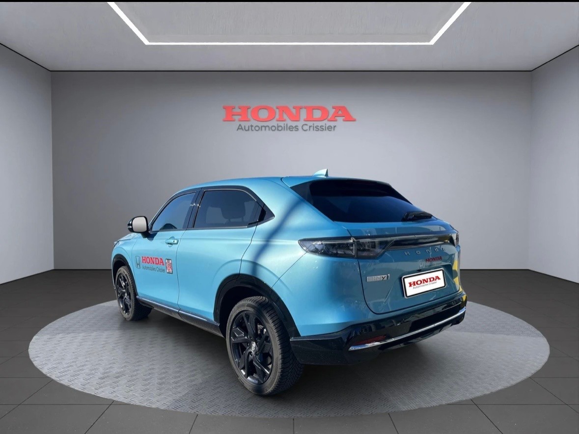 HONDA E:NY1-showroom-element-2
