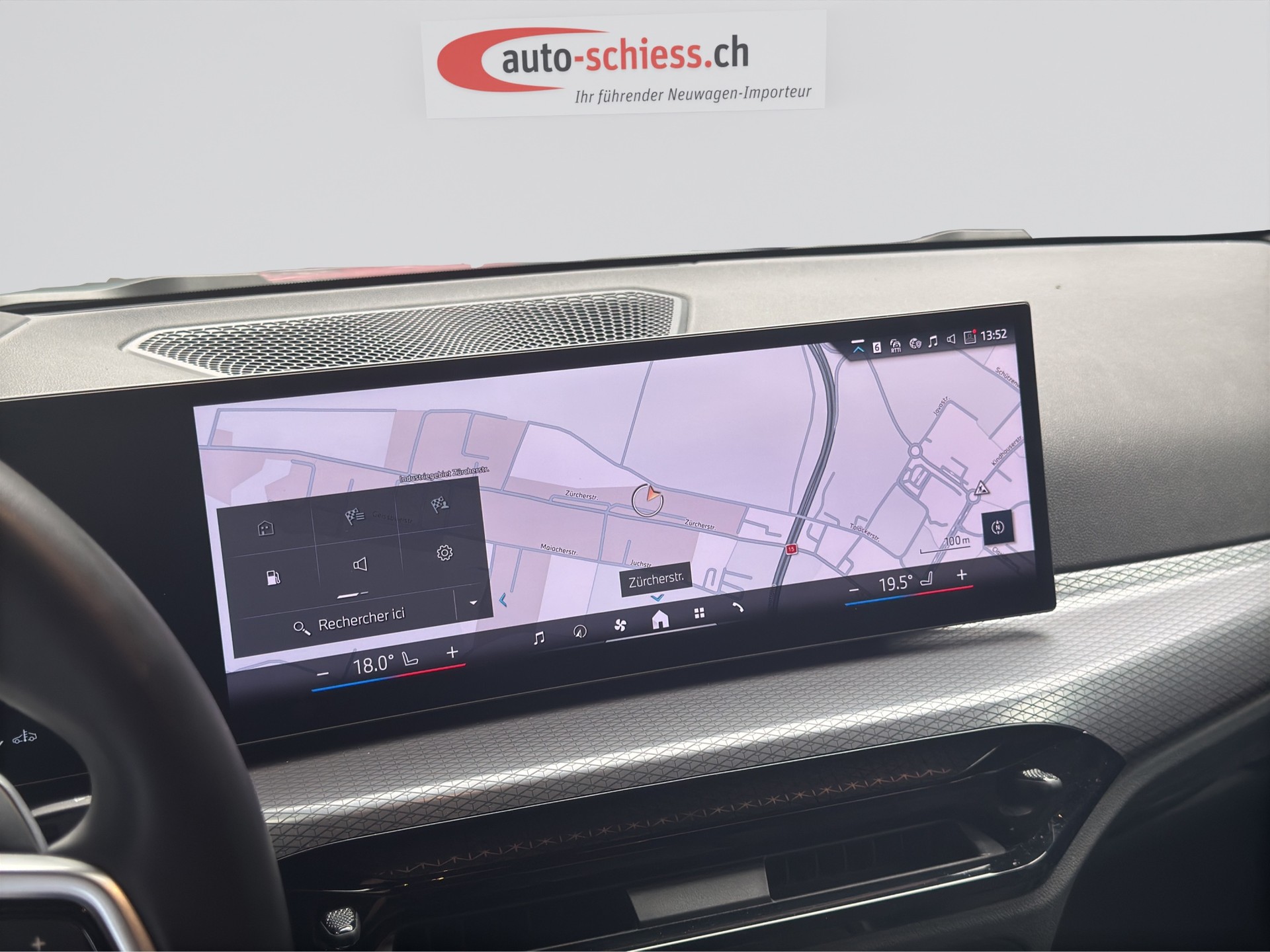BMW 320d xDrive M Sport Steptronic-image-11