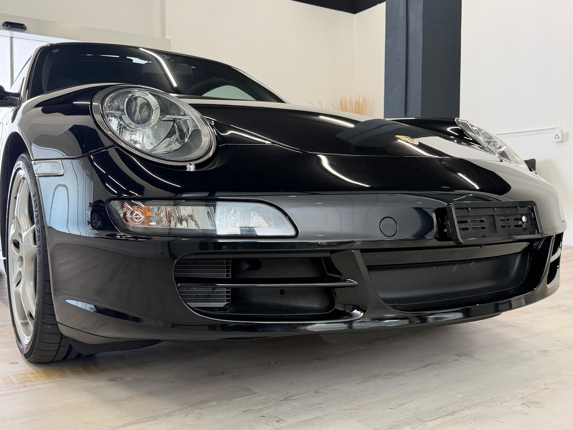 PORSCHE 911 Carrera-image-15