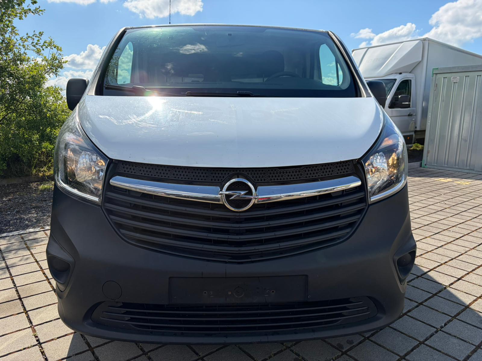 OPEL Vivaro 1.6 CDTI 2.7t L1H1-image-2