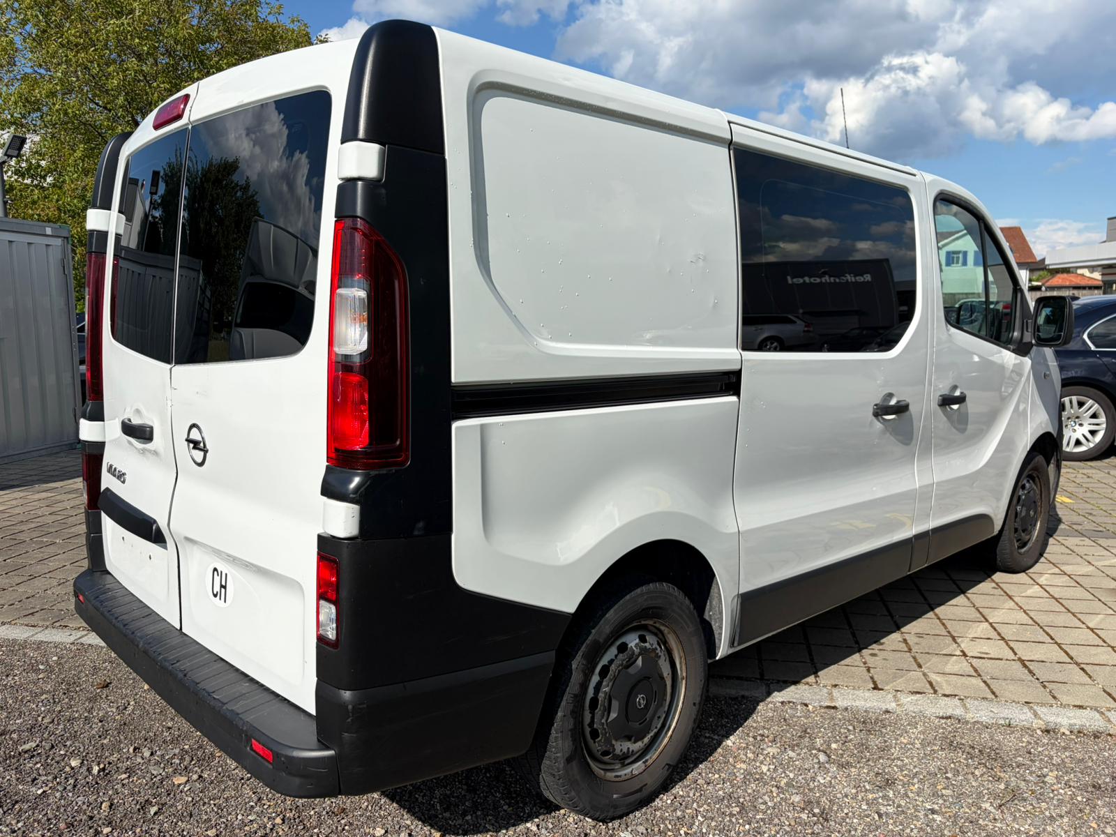 OPEL Vivaro 1.6 CDTI 2.7t L1H1-image-5