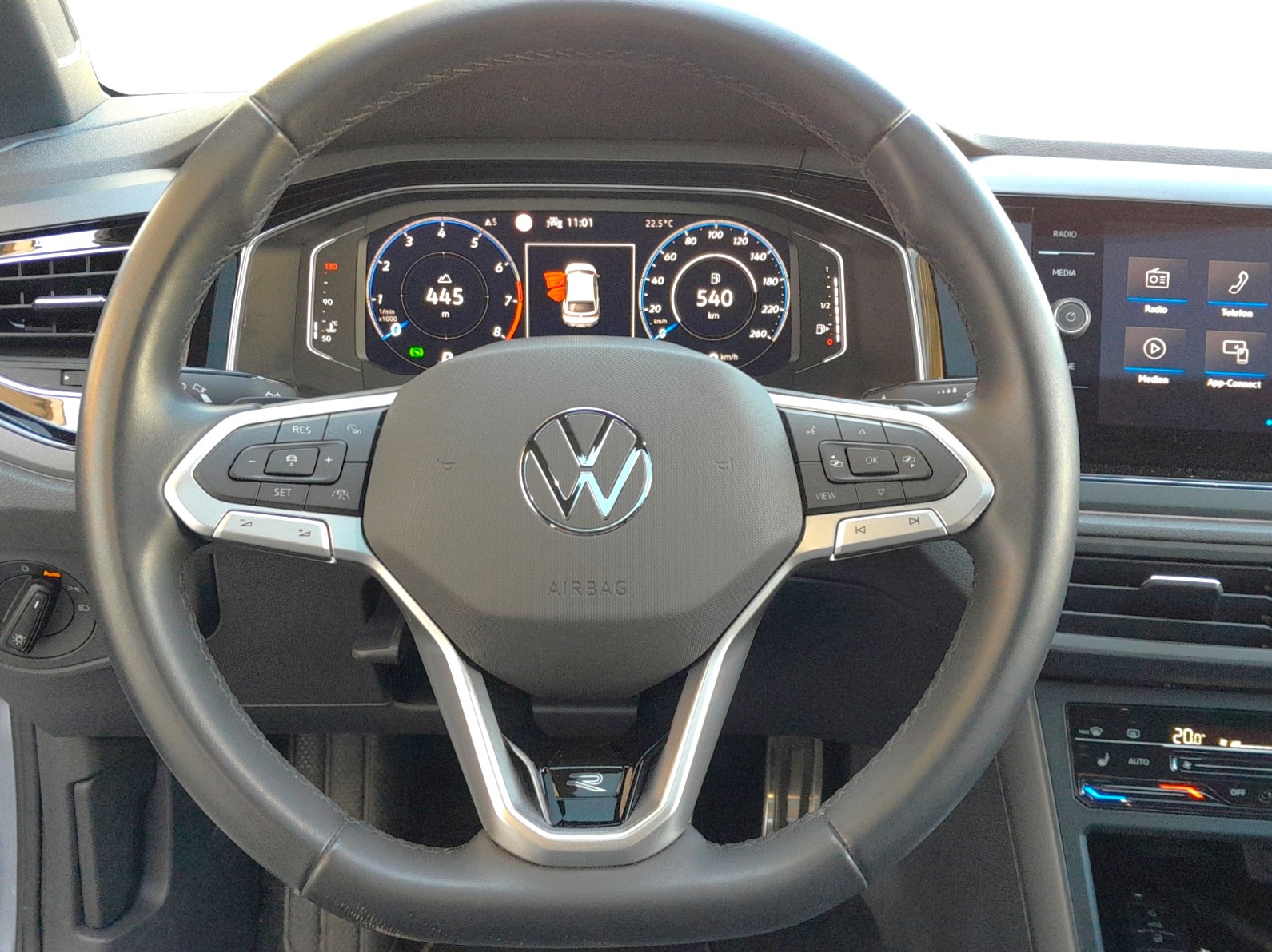 VW Taigo 1.0 TSI R-Line DSG-image-9